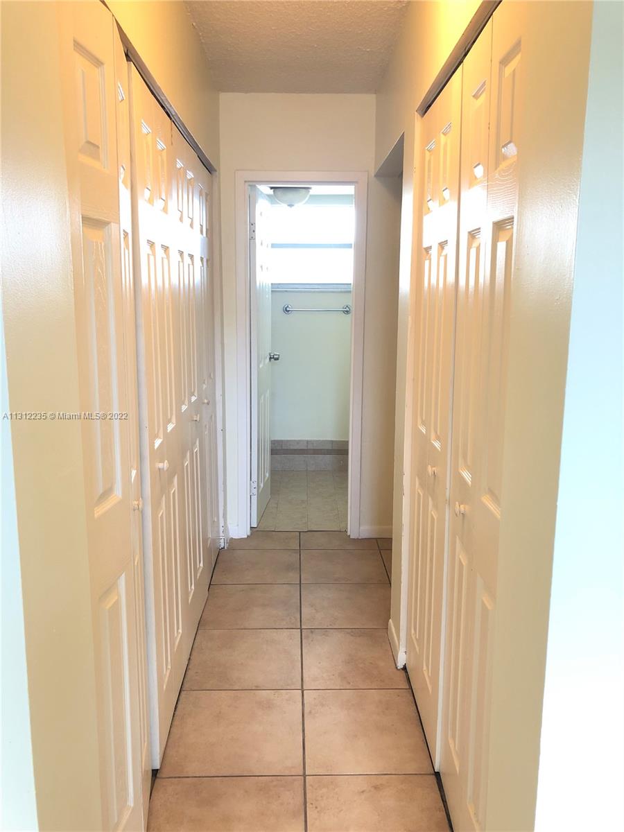 EL CONQUISTADOR NORTH CON - Residential Lease
