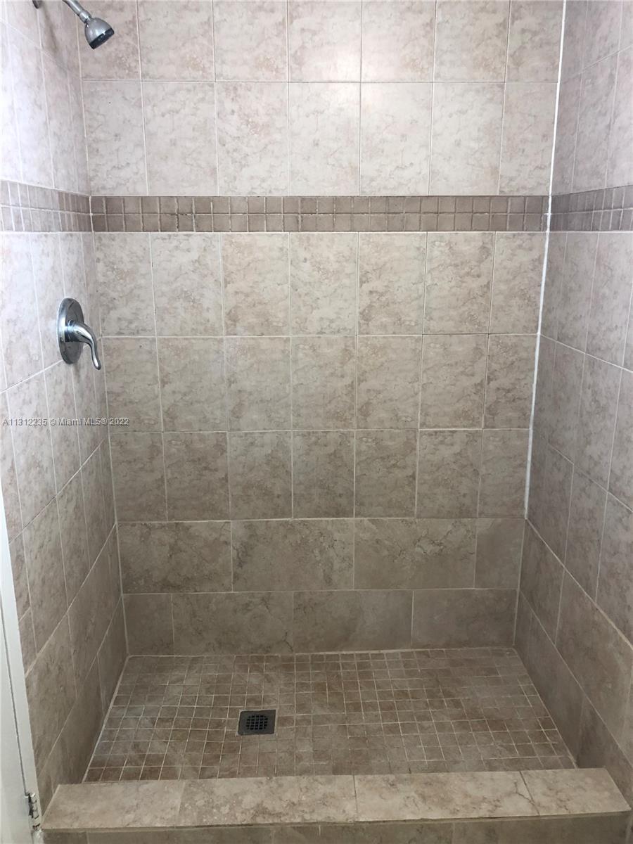 EL CONQUISTADOR NORTH CON - Residential Lease