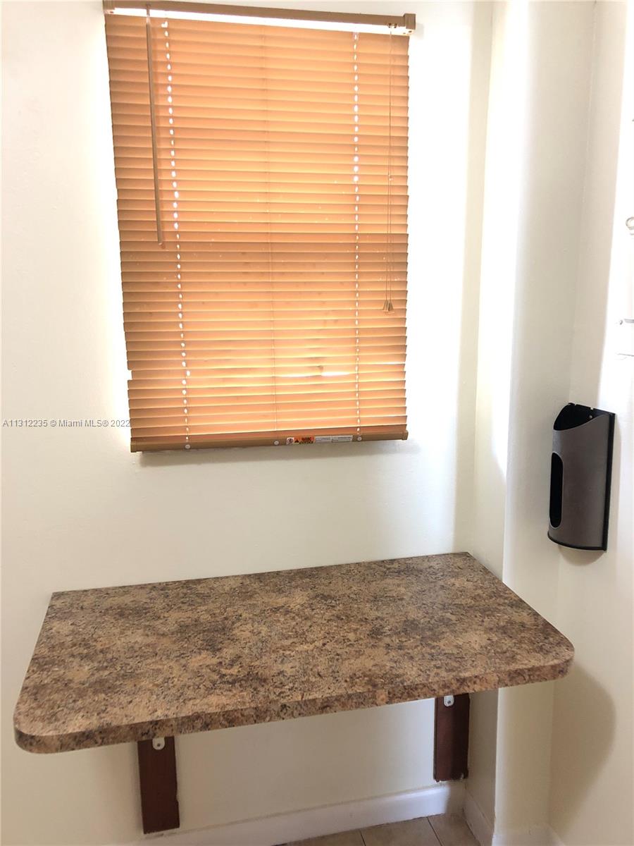 EL CONQUISTADOR NORTH CON - Residential Lease