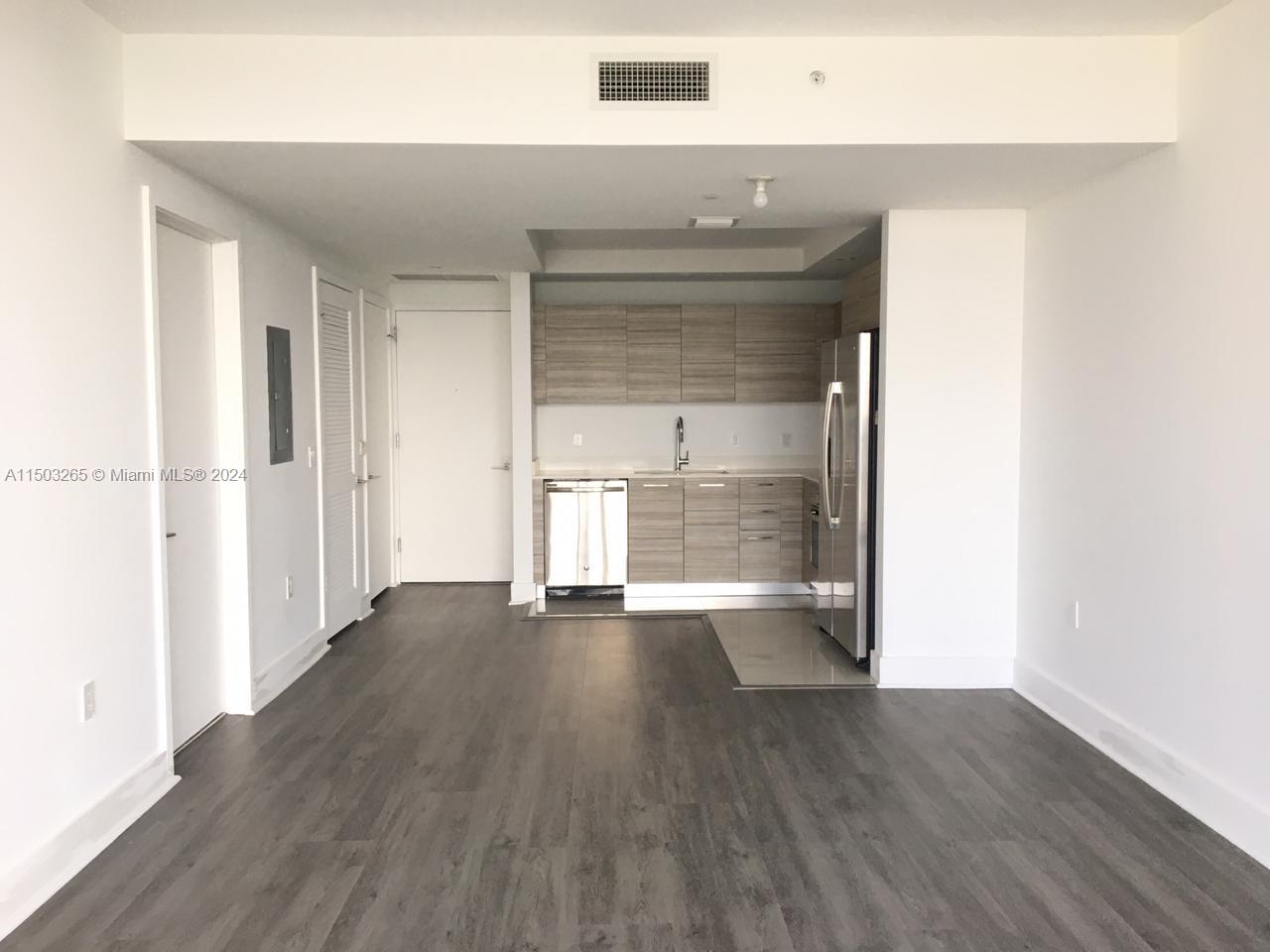3401 MIDTOWN CONDO - Residential