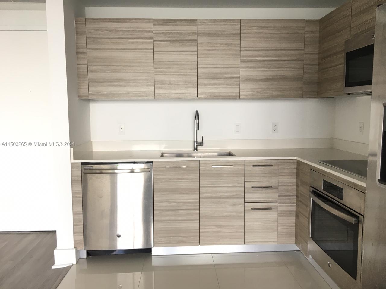 3401 MIDTOWN CONDO - Residential