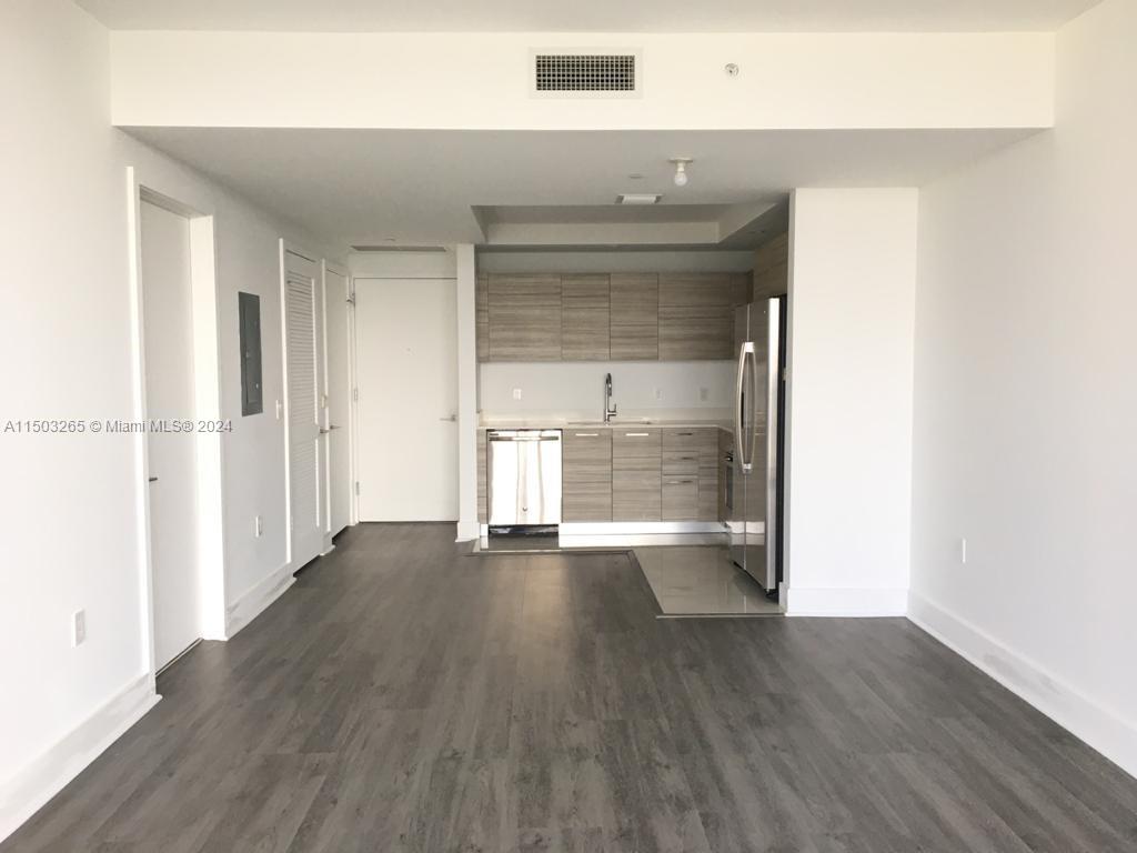 3401 MIDTOWN CONDO - Residential