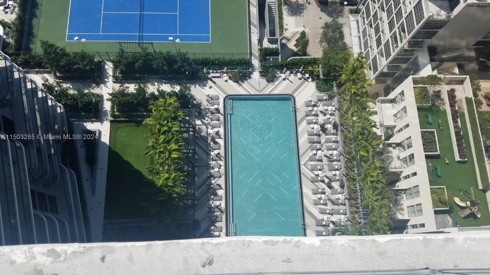 3401 MIDTOWN CONDO - Residential