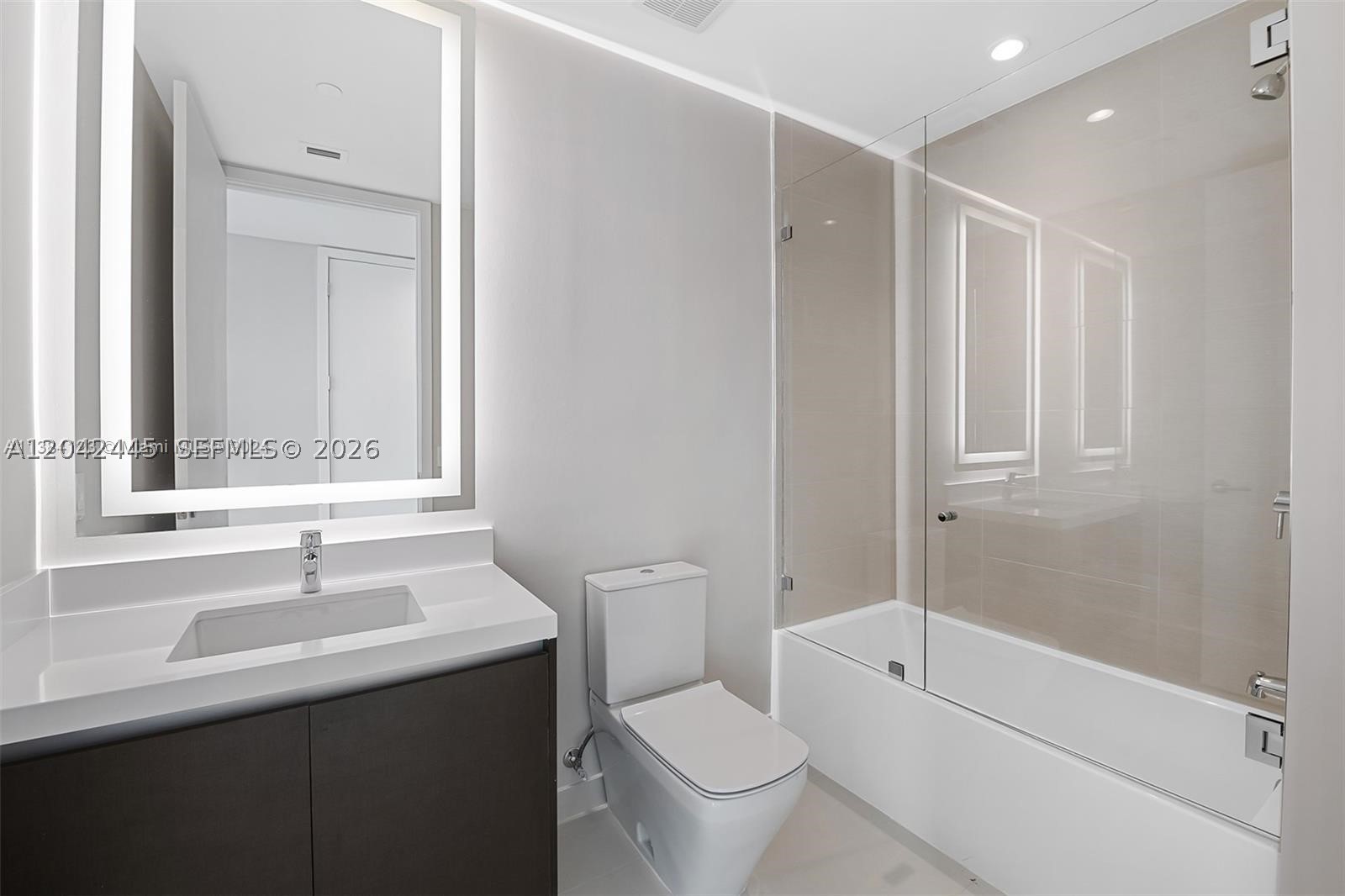 PARAMOUNT MIAMI WORLDCENT - Residential