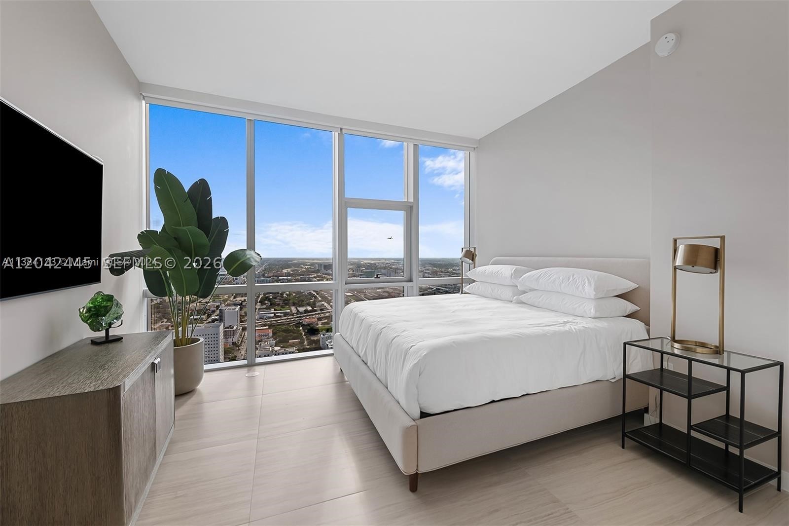 PARAMOUNT MIAMI WORLDCENT - Residential