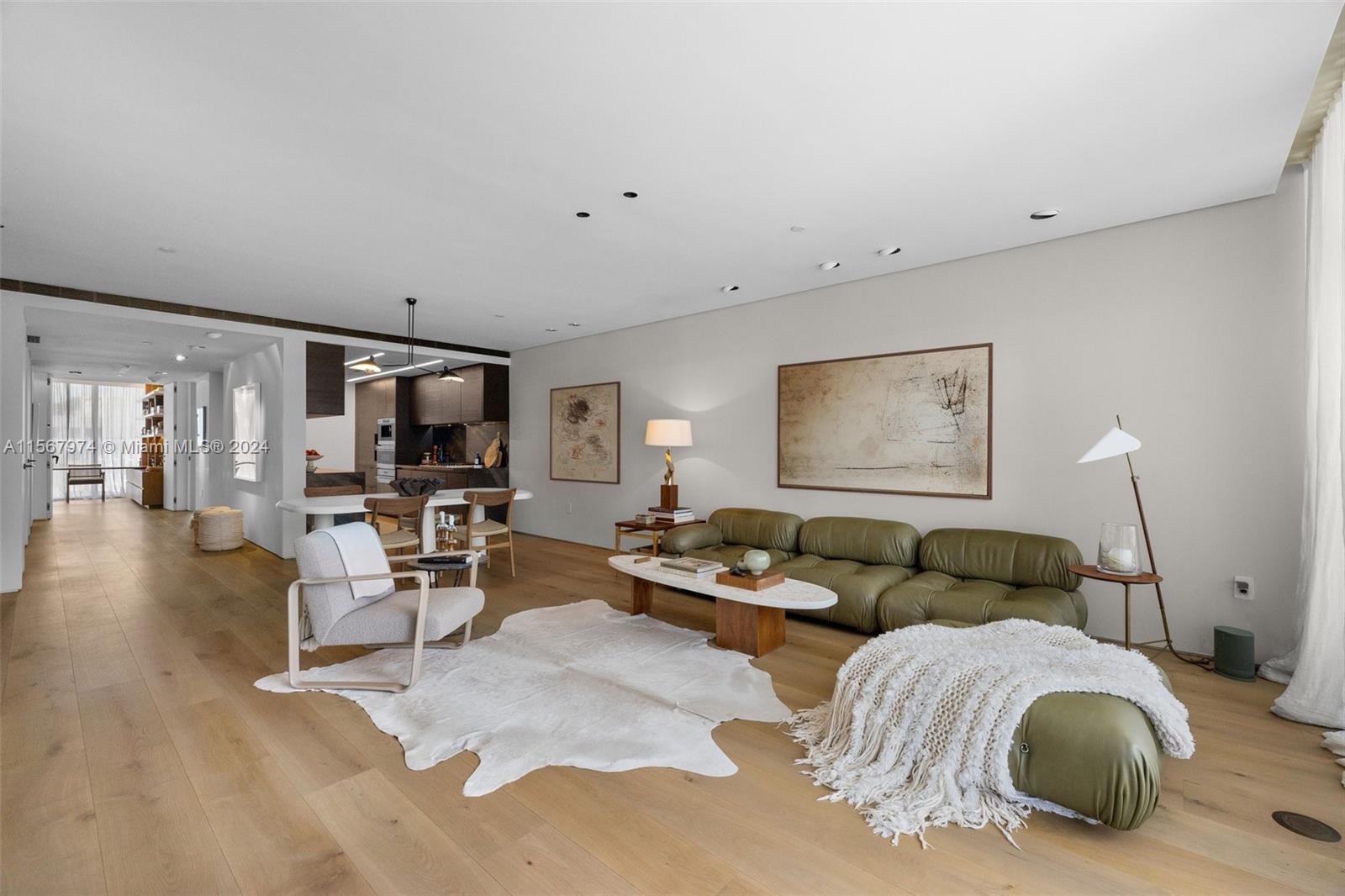 ONE OCEAN CONDO - Residential
