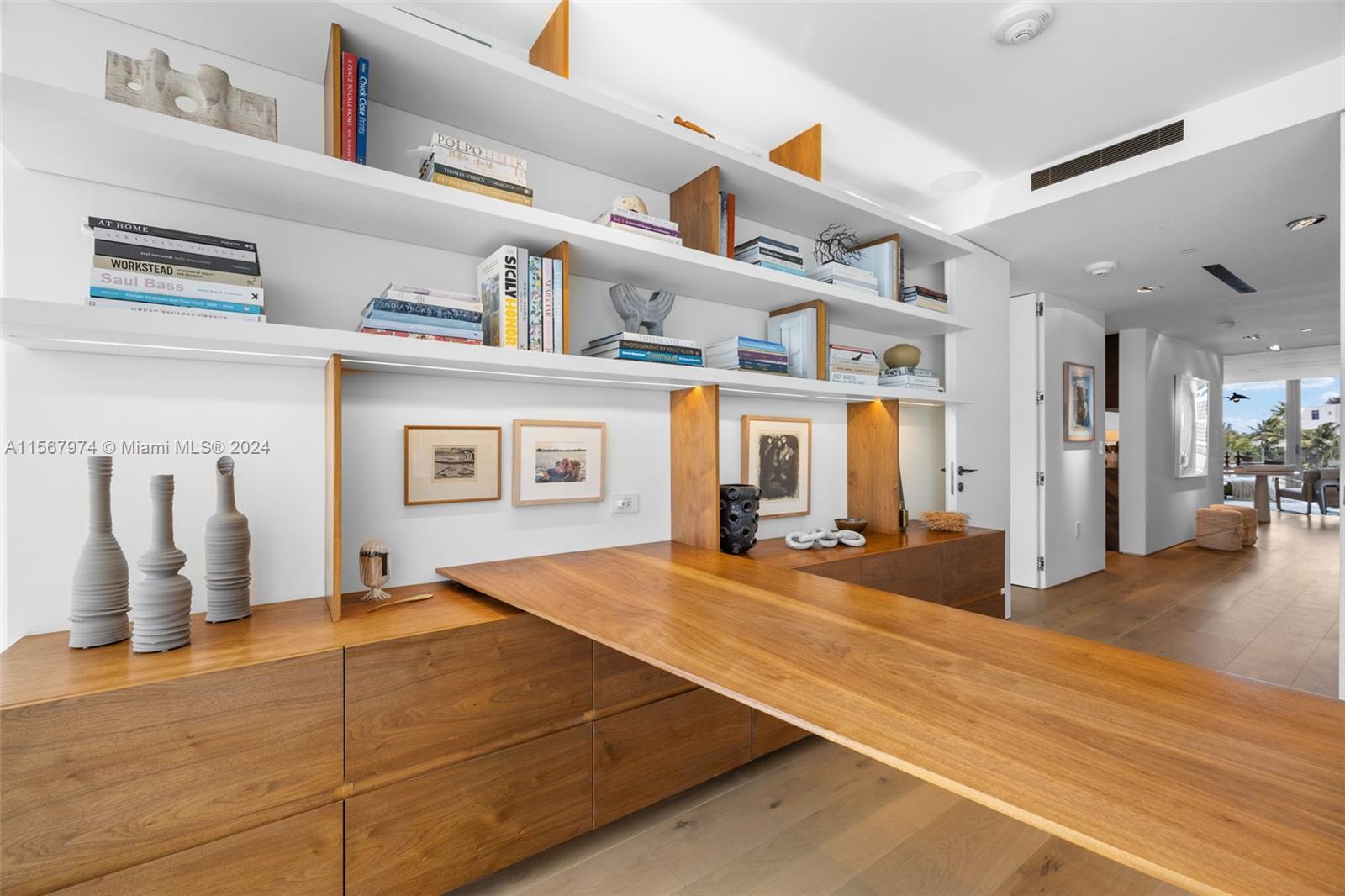 ONE OCEAN CONDO - Residential