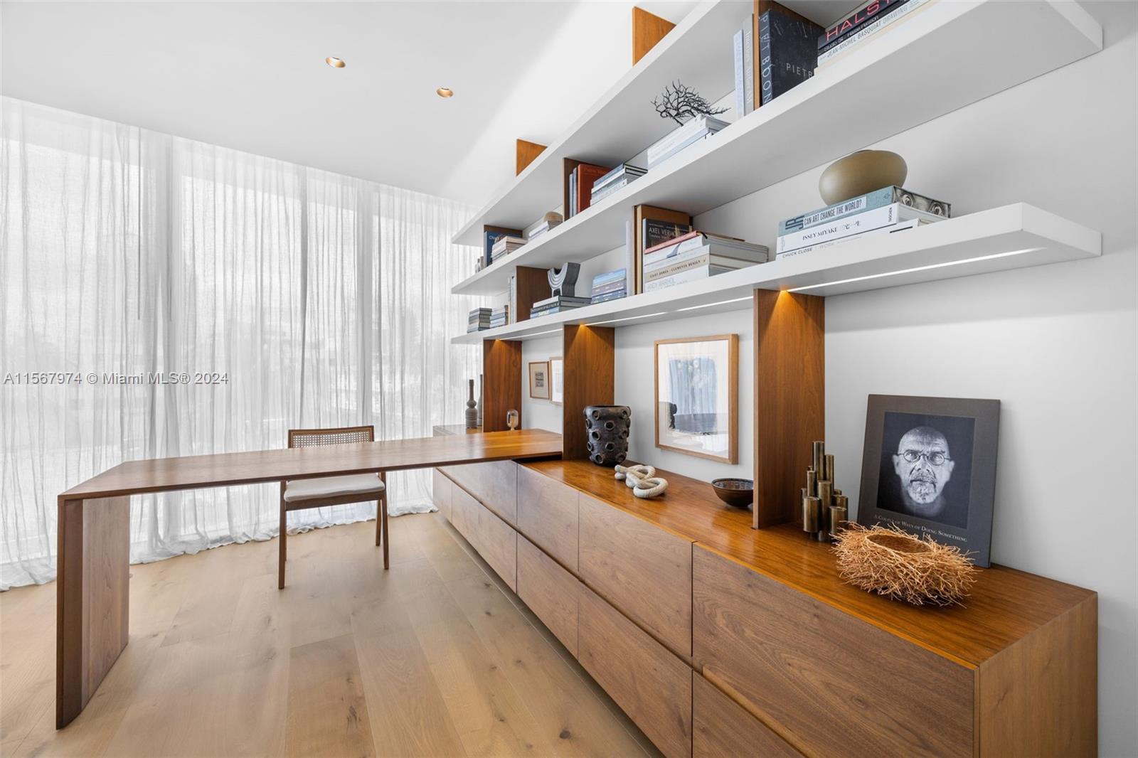 ONE OCEAN CONDO - Residential