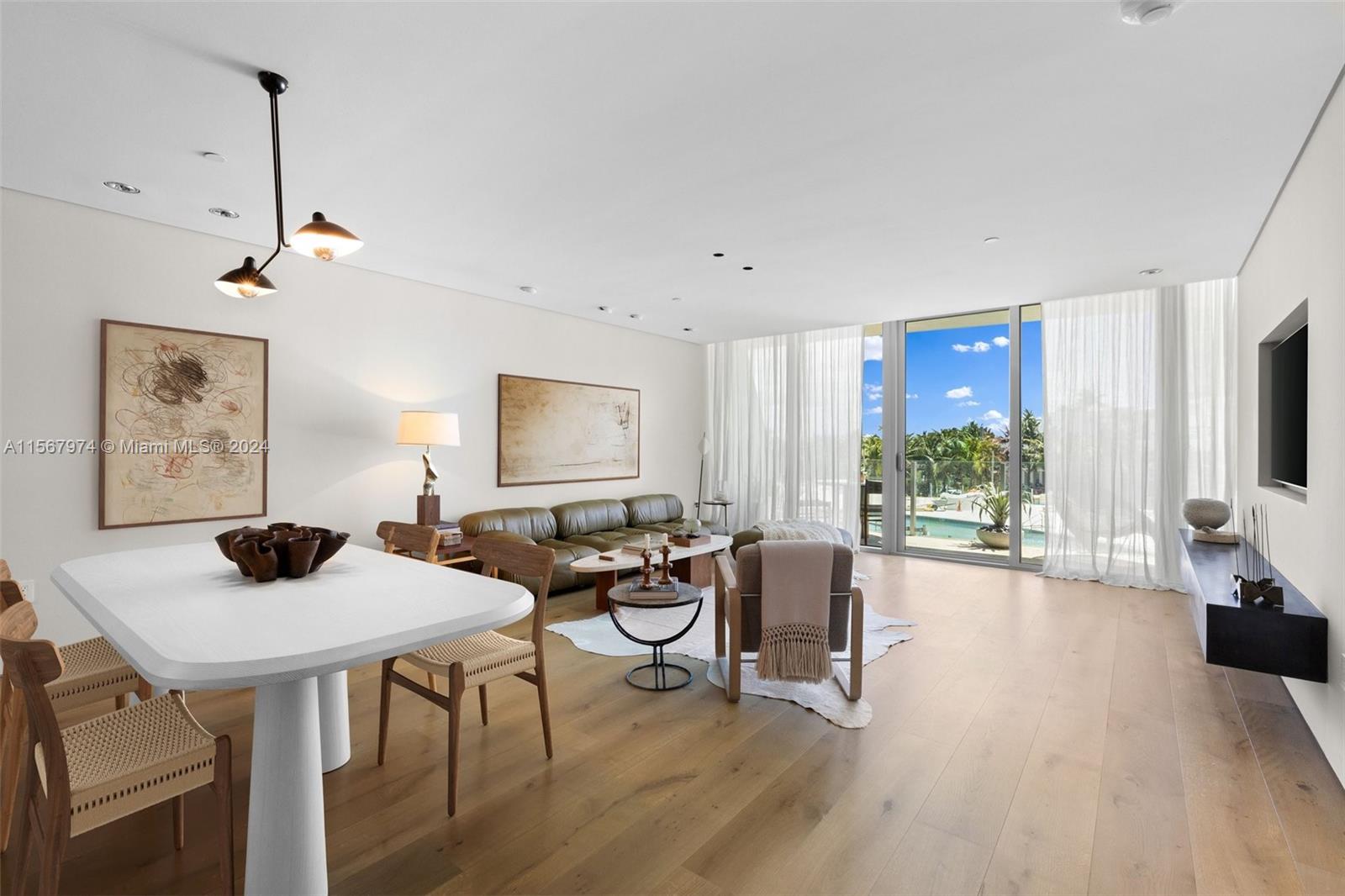 ONE OCEAN CONDO - Residential