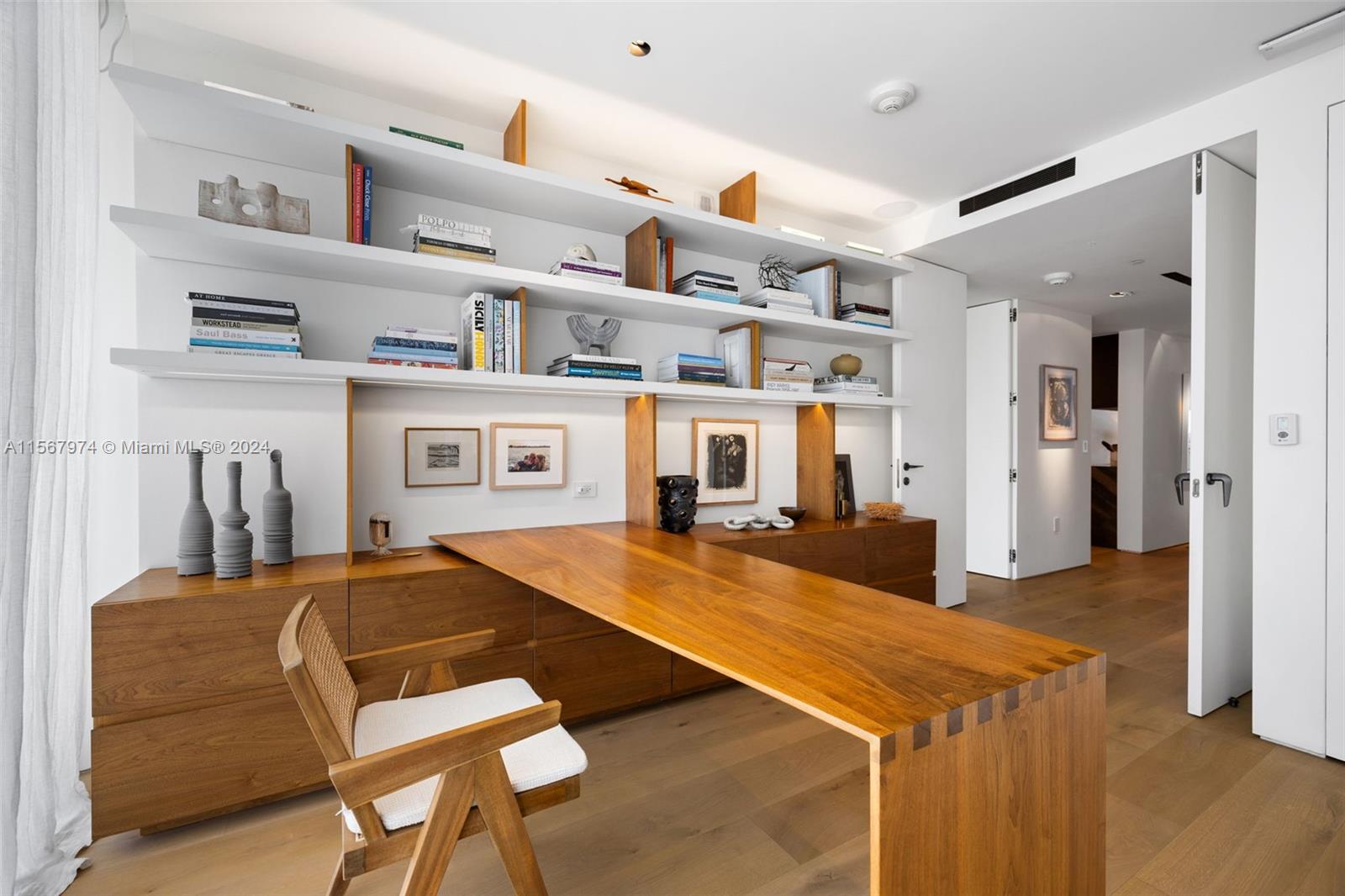 ONE OCEAN CONDO - Residential