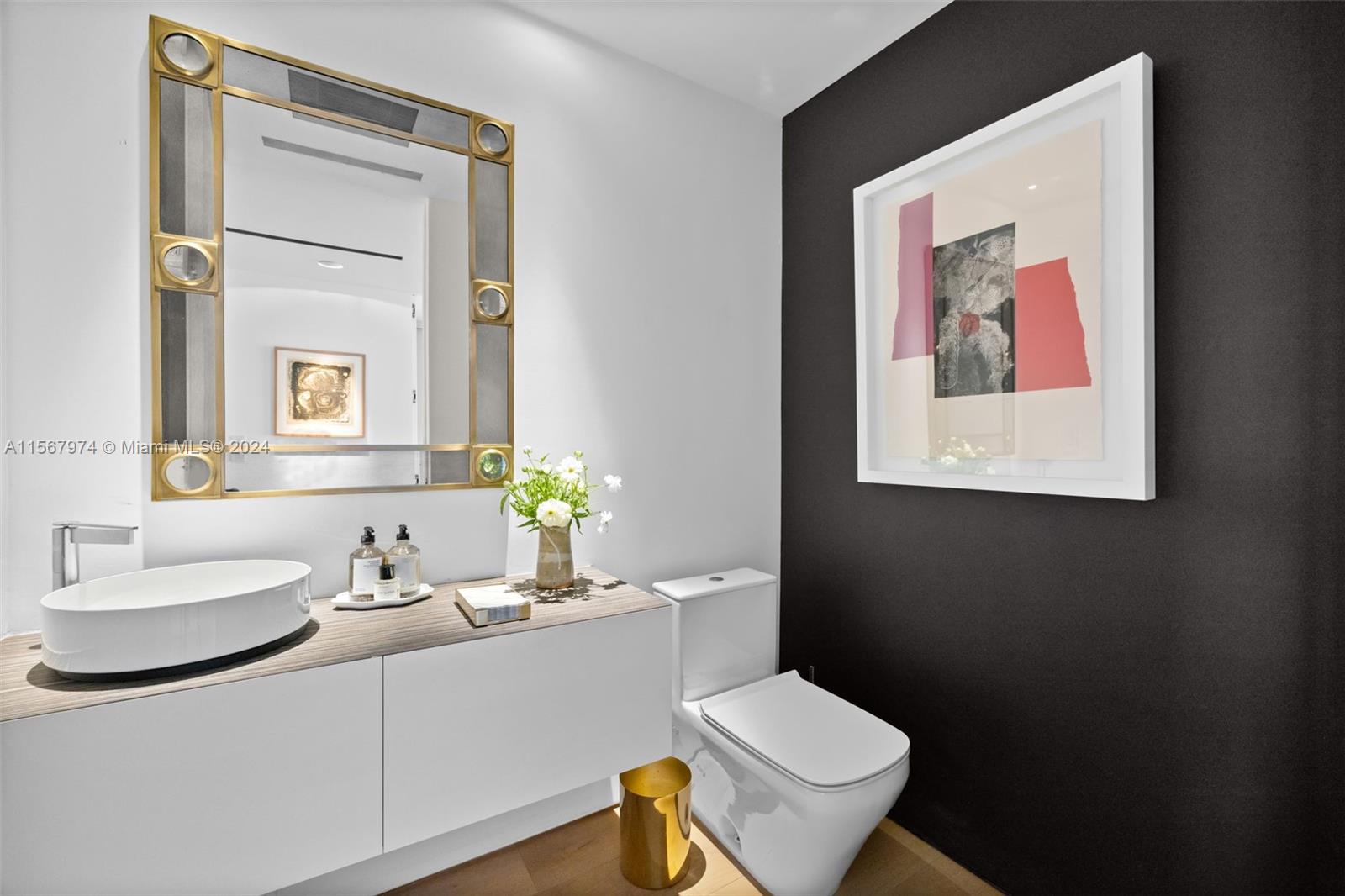ONE OCEAN CONDO - Residential