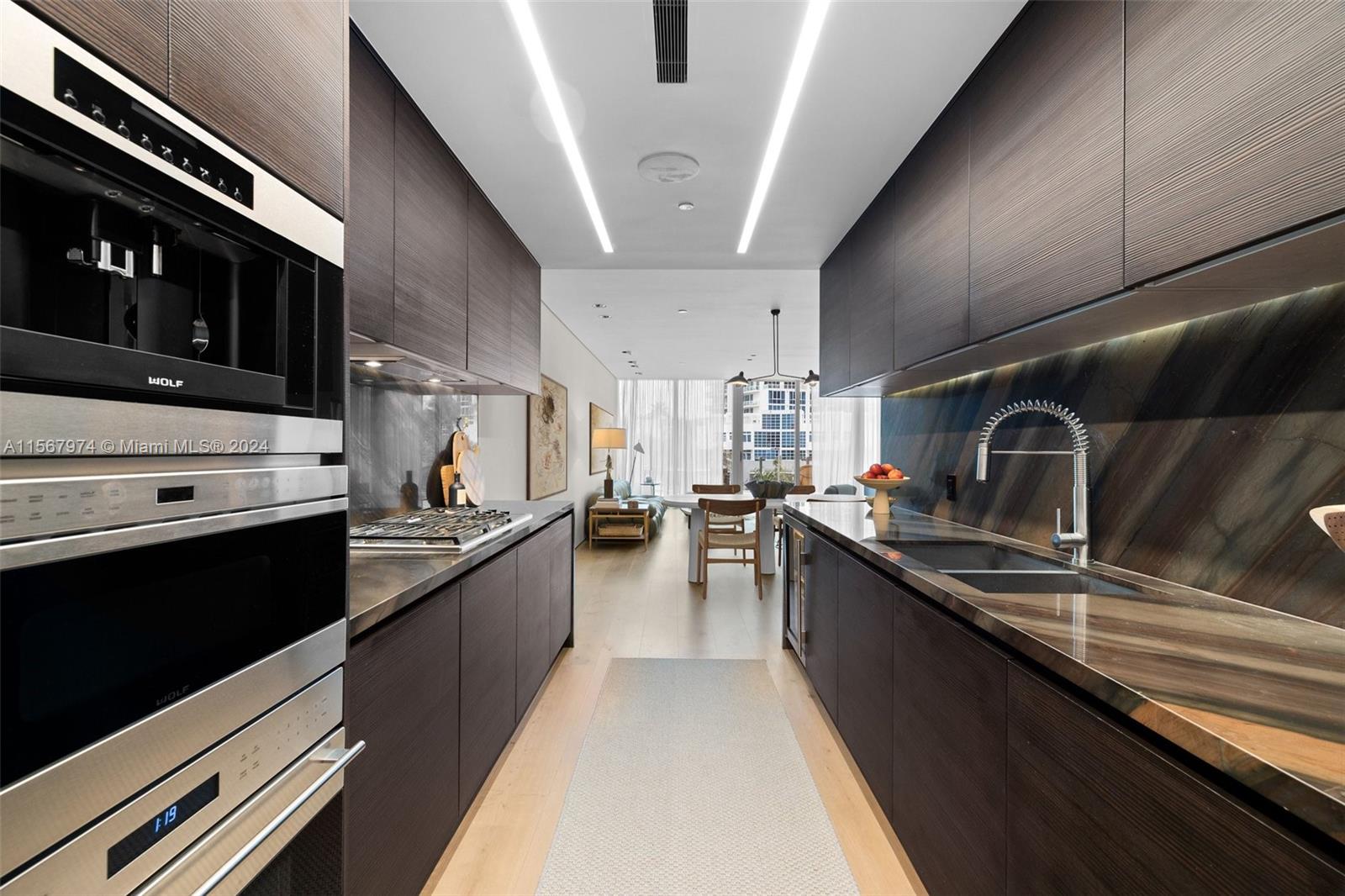 ONE OCEAN CONDO - Residential