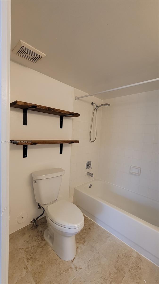 ST ANDREWS CONDO - Residential Lease