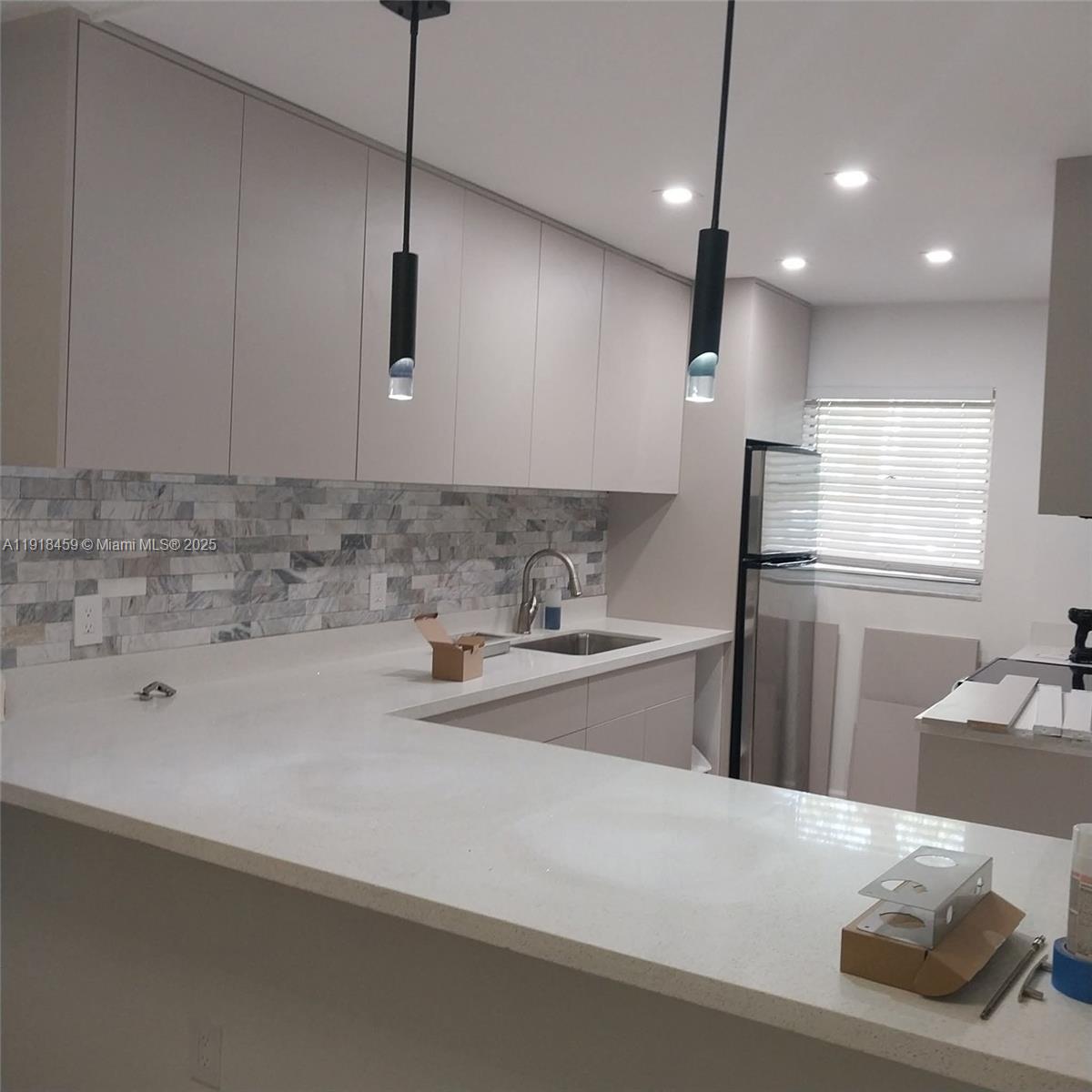 OAKS CONDO - Residential