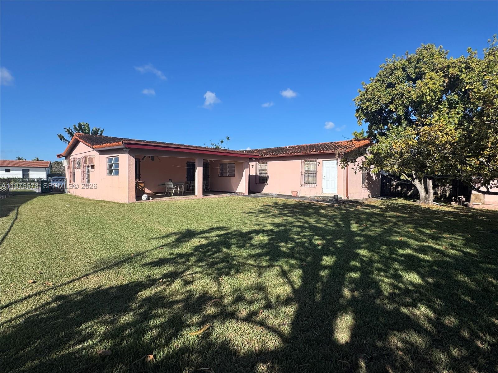 SNAPPER CREEK VILLAS - Residential