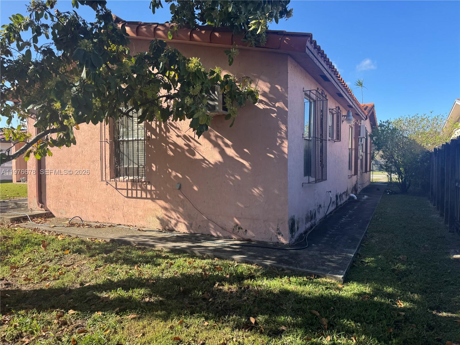 SNAPPER CREEK VILLAS - Residential