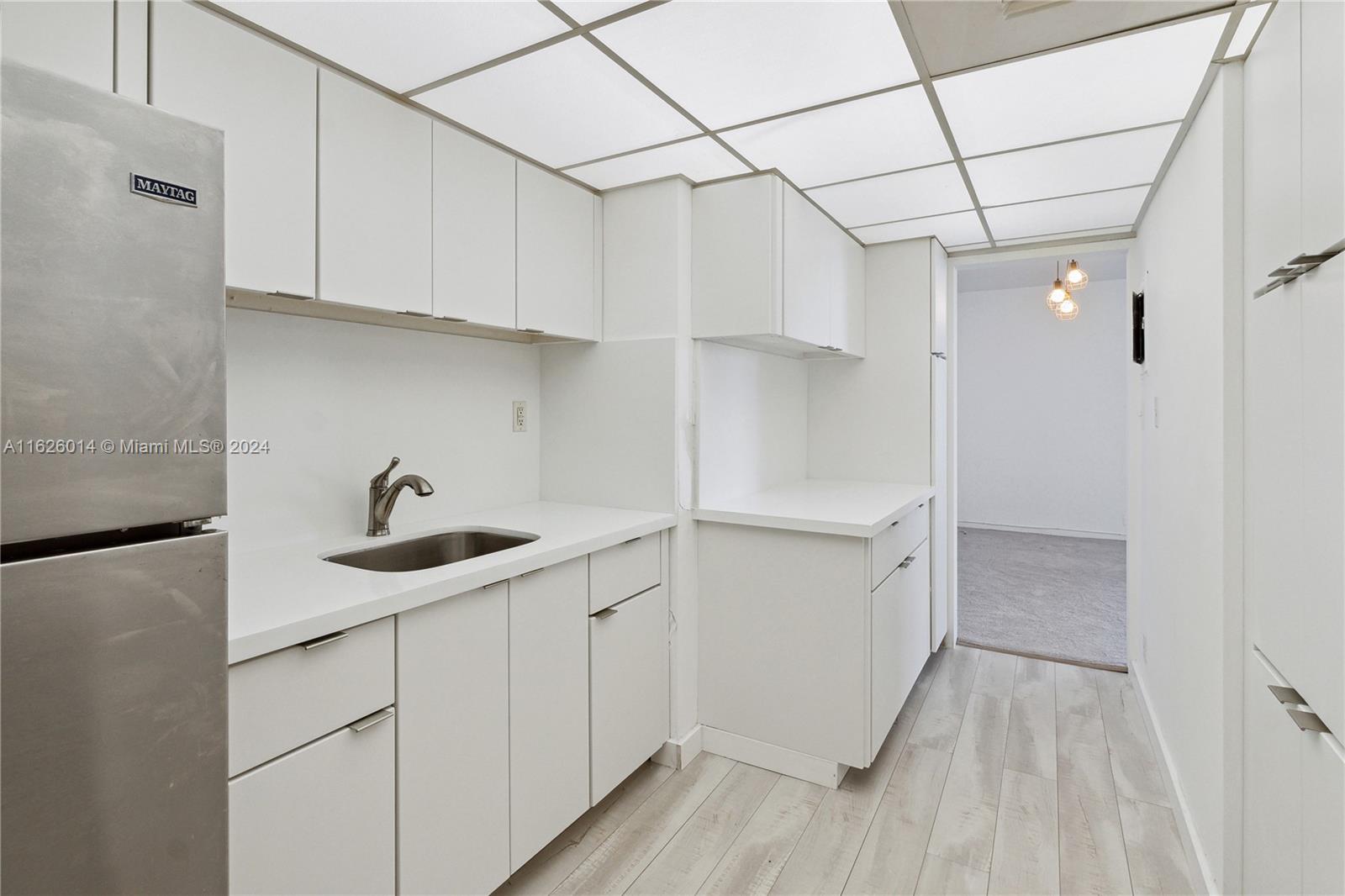 MIRADOR 1000 CONDO - Residential