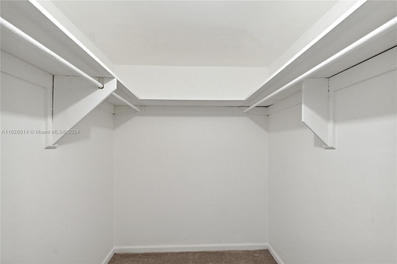 MIRADOR 1000 CONDO - Residential