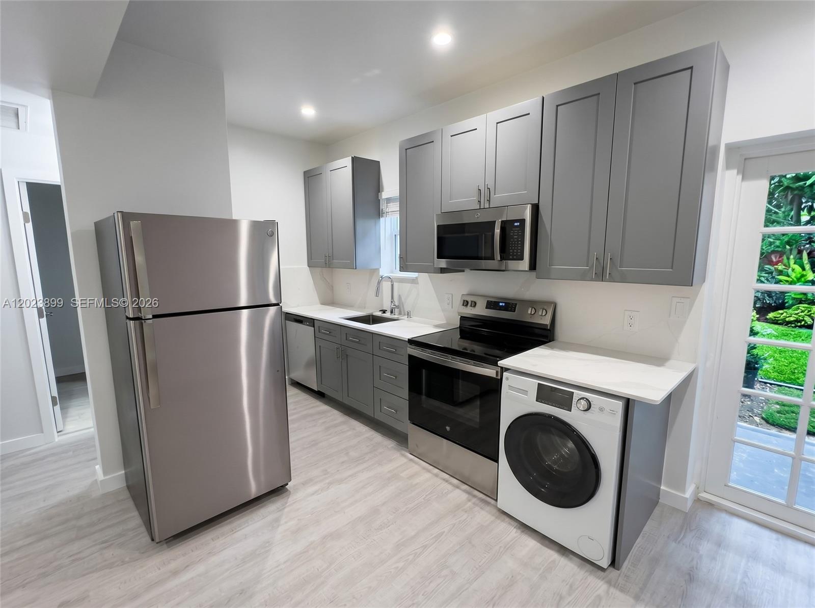 ESPANOLA VILLAS 1ST ADDN - Residential Income