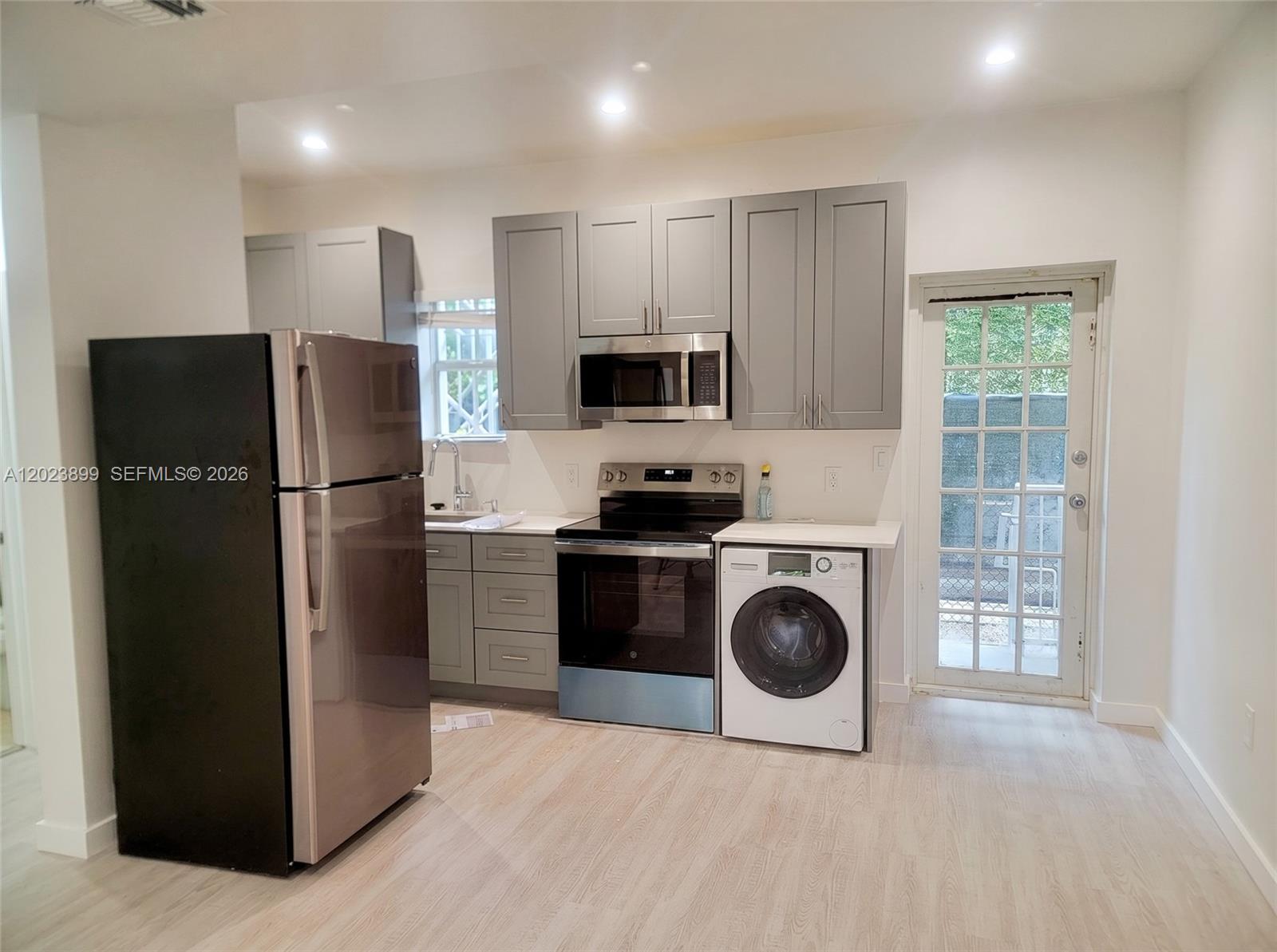 ESPANOLA VILLAS 1ST ADDN - Residential Income