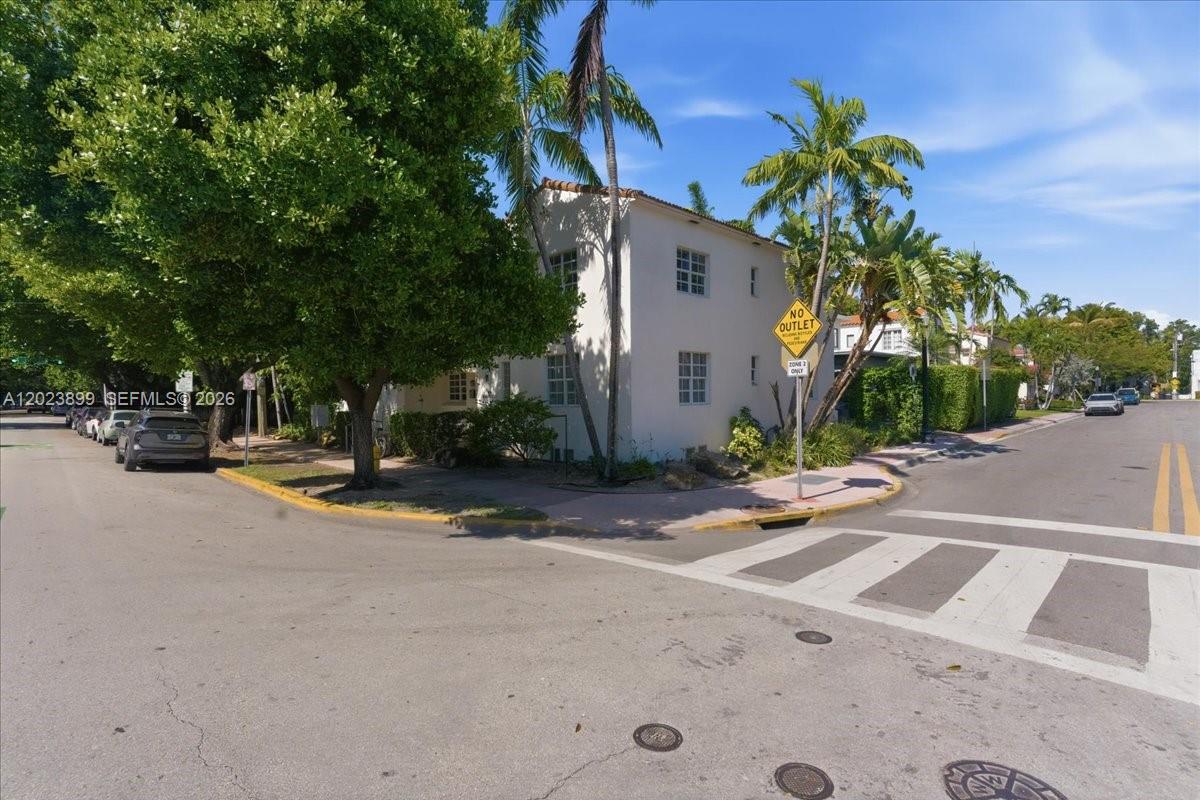 ESPANOLA VILLAS 1ST ADDN - Residential Income