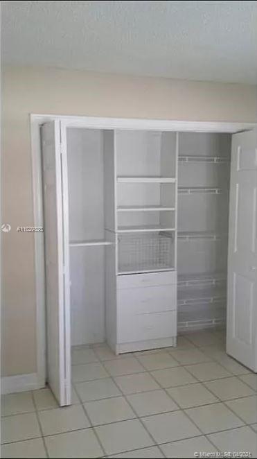 SOUTHBROOK CONDO APTS - Residential Lease