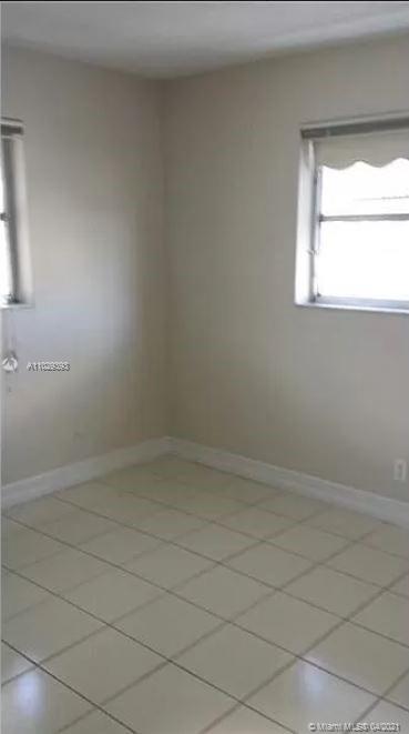SOUTHBROOK CONDO APTS - Residential Lease