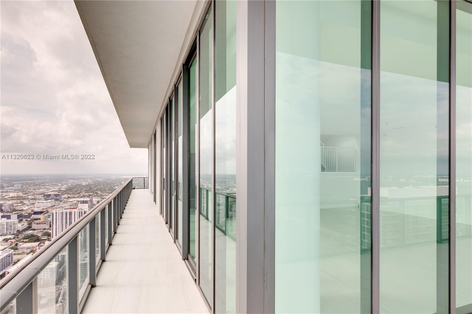 GRAN PARAISO CONDO - Residential