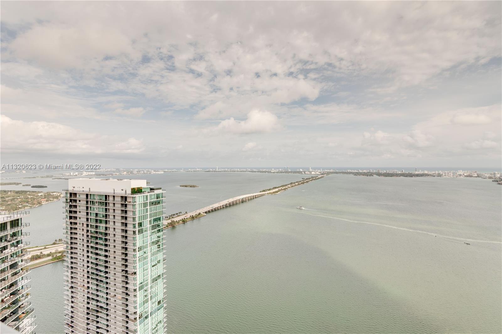 GRAN PARAISO CONDO - Residential
