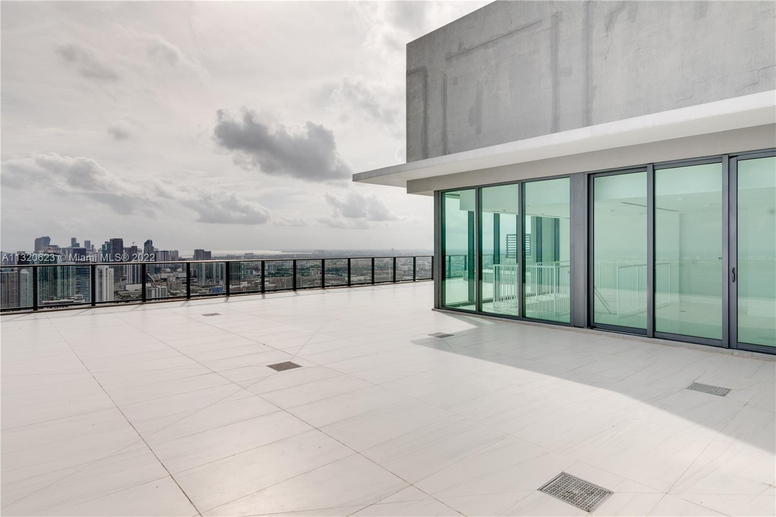GRAN PARAISO CONDO - Residential