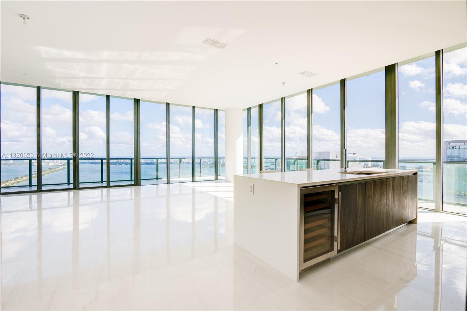 GRAN PARAISO CONDO - Residential