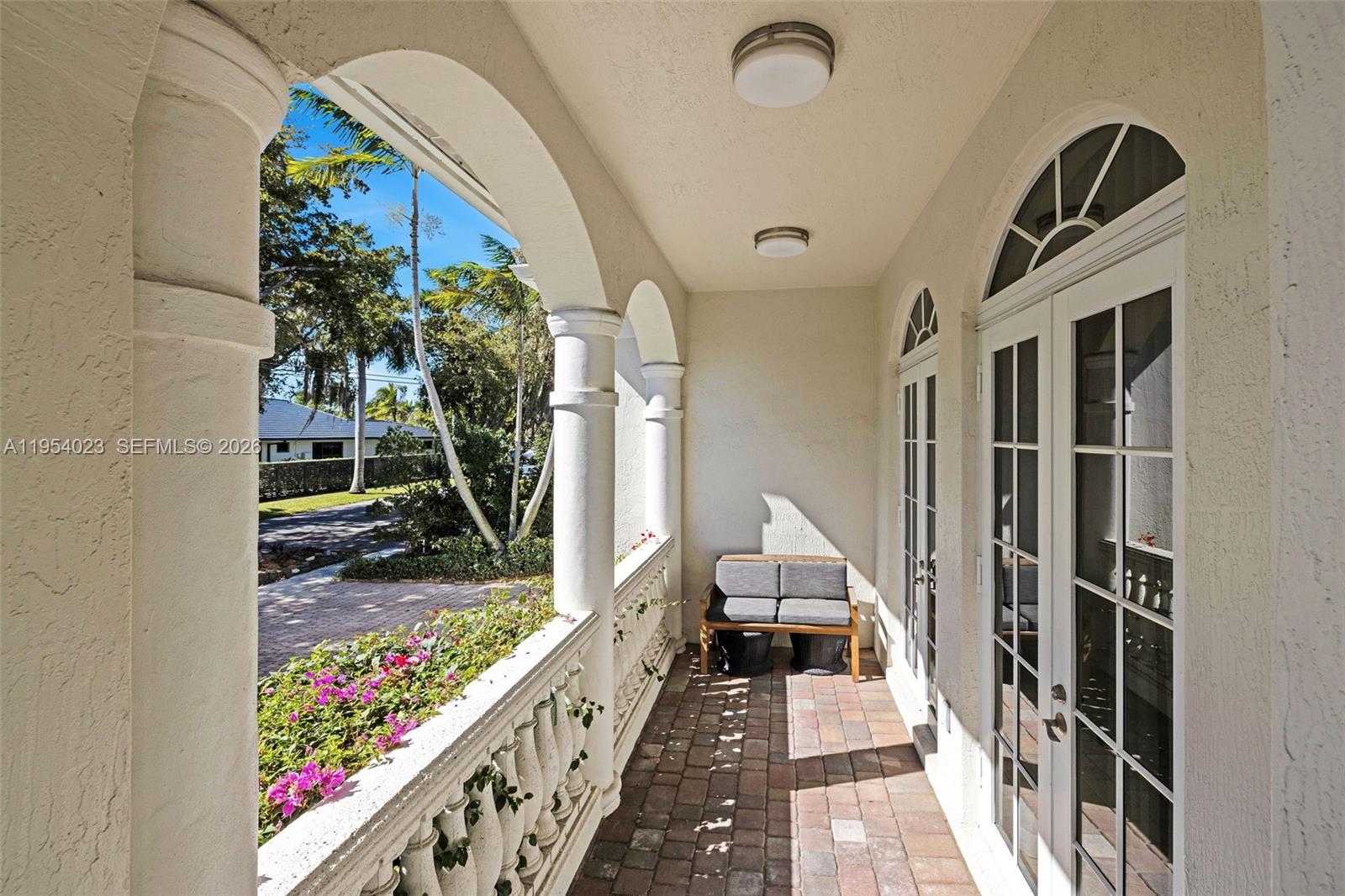 VENETIAN SEC KEYSTONE POI - Residential