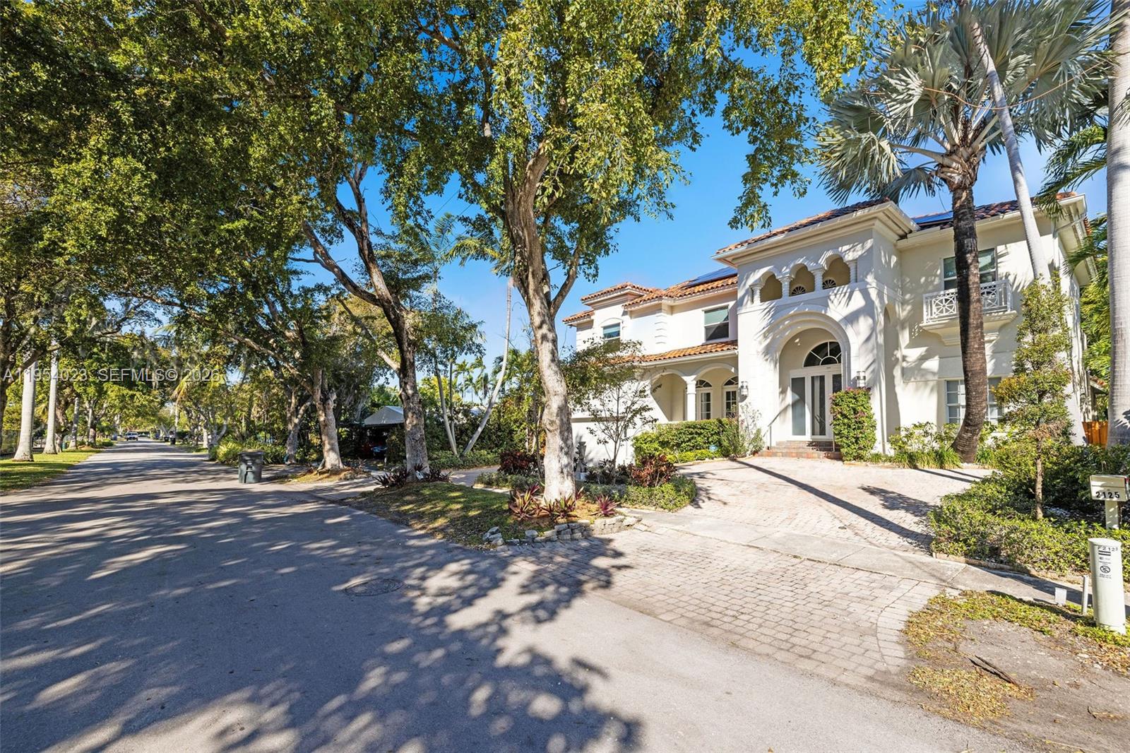 VENETIAN SEC KEYSTONE POI - Residential