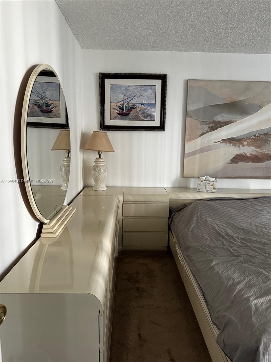 DESOTO PARK CONDO - Residential Lease