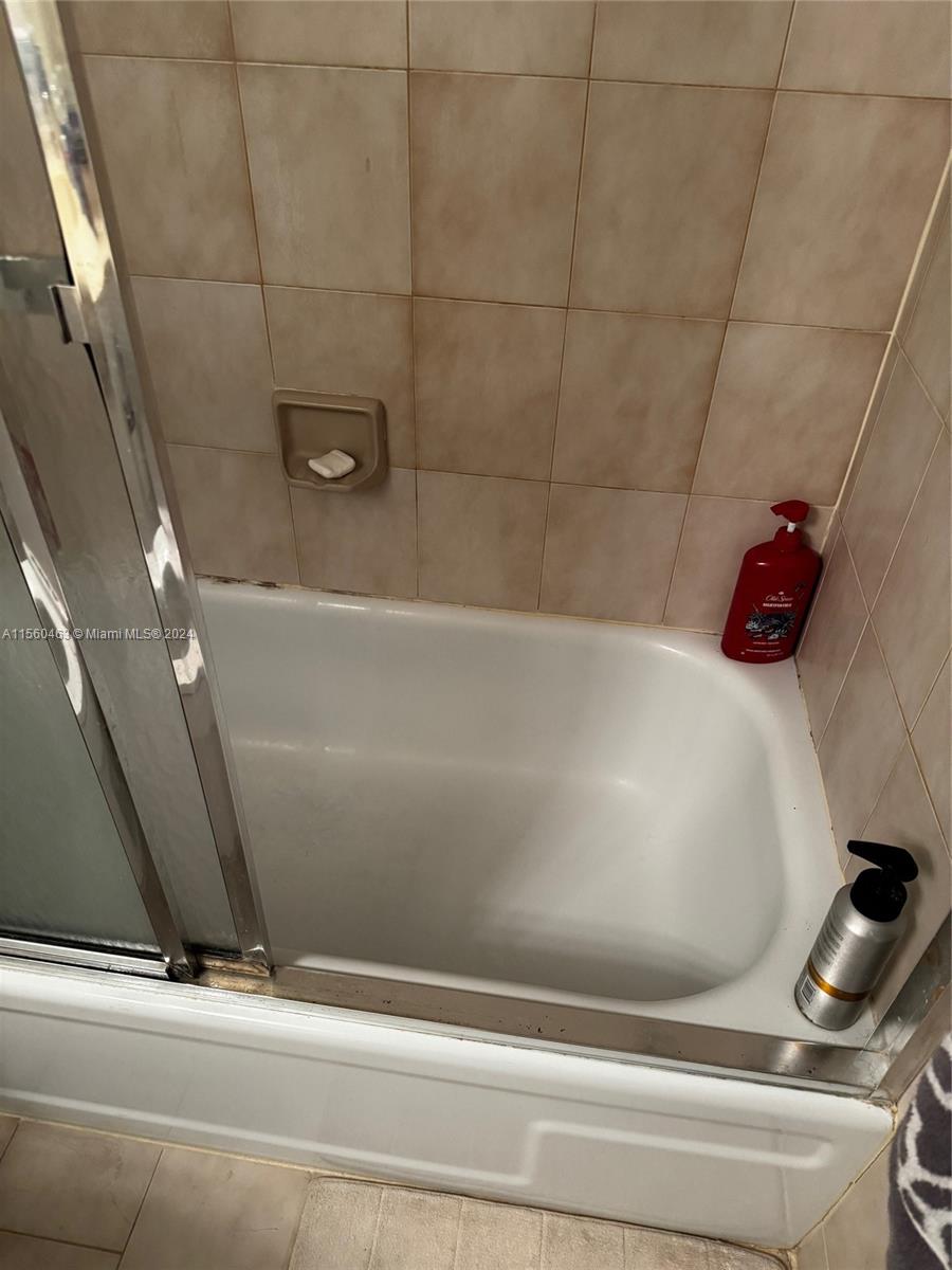 DESOTO PARK CONDO - Residential Lease