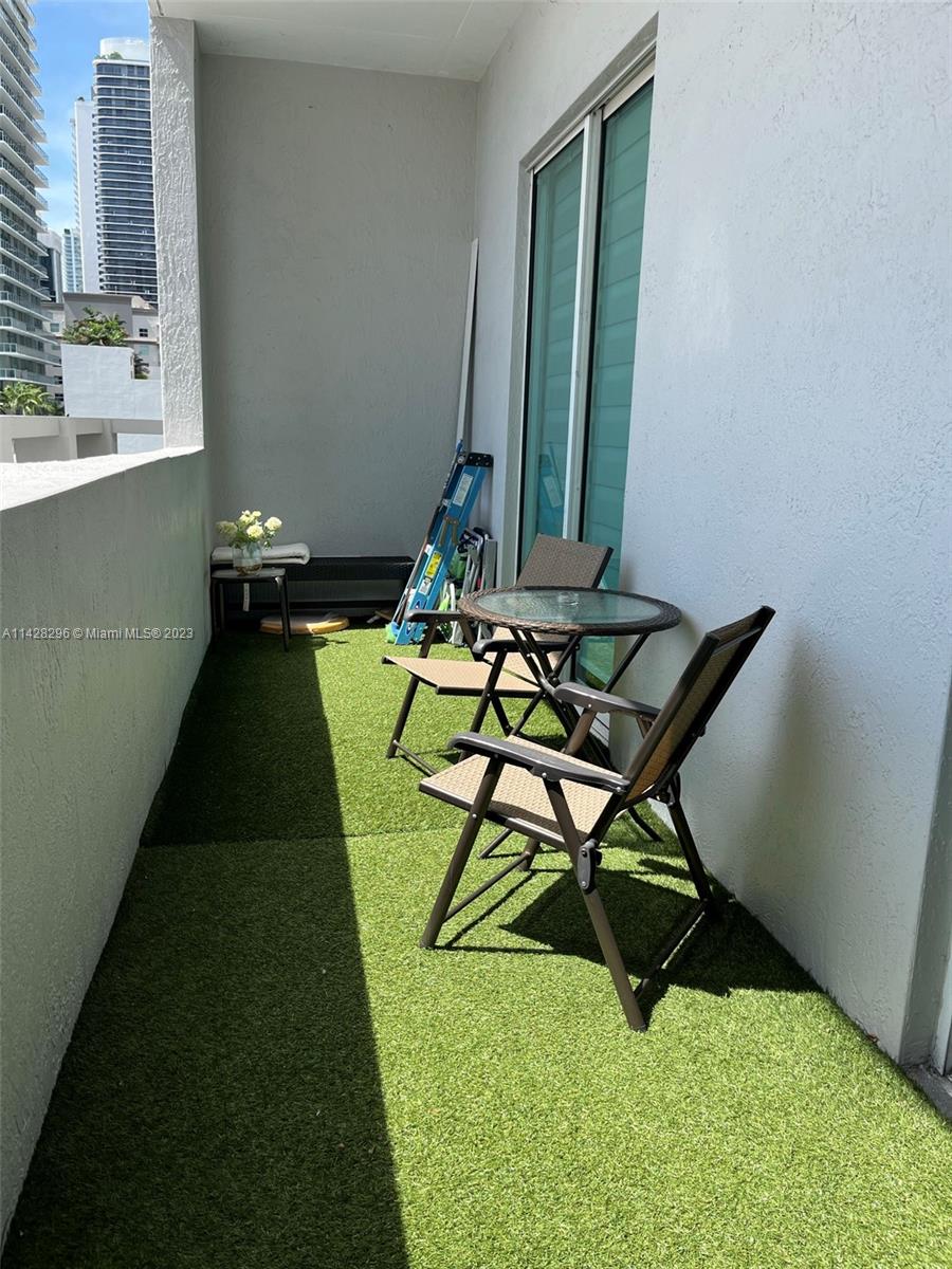 VUE AT BRICKELL CONDO - Residential Lease