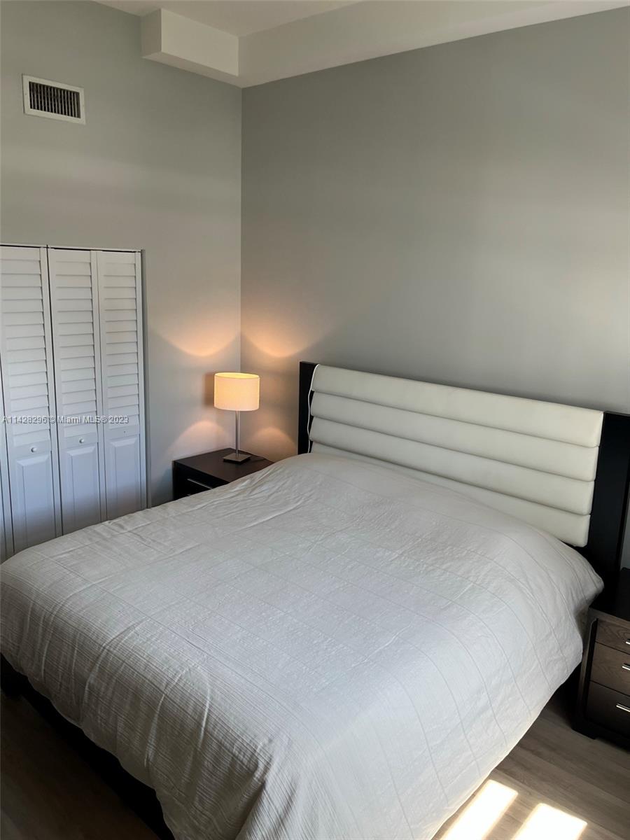 VUE AT BRICKELL CONDO - Residential Lease