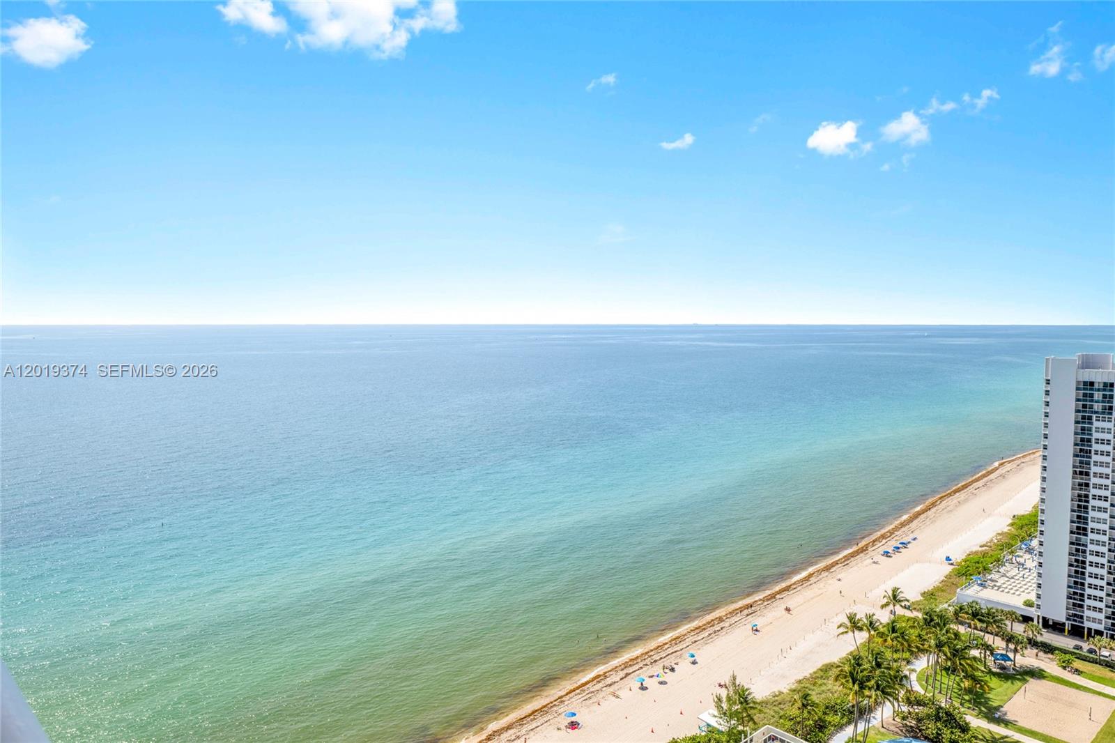 BEACH CLUB II - Residential