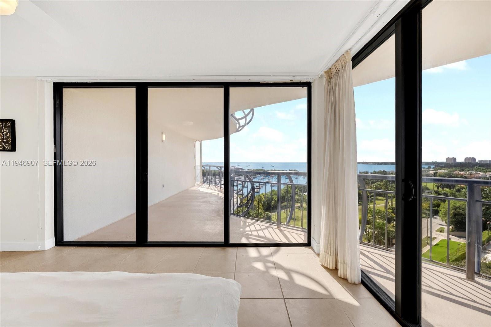GROVE TOWERS CONDO - Residential