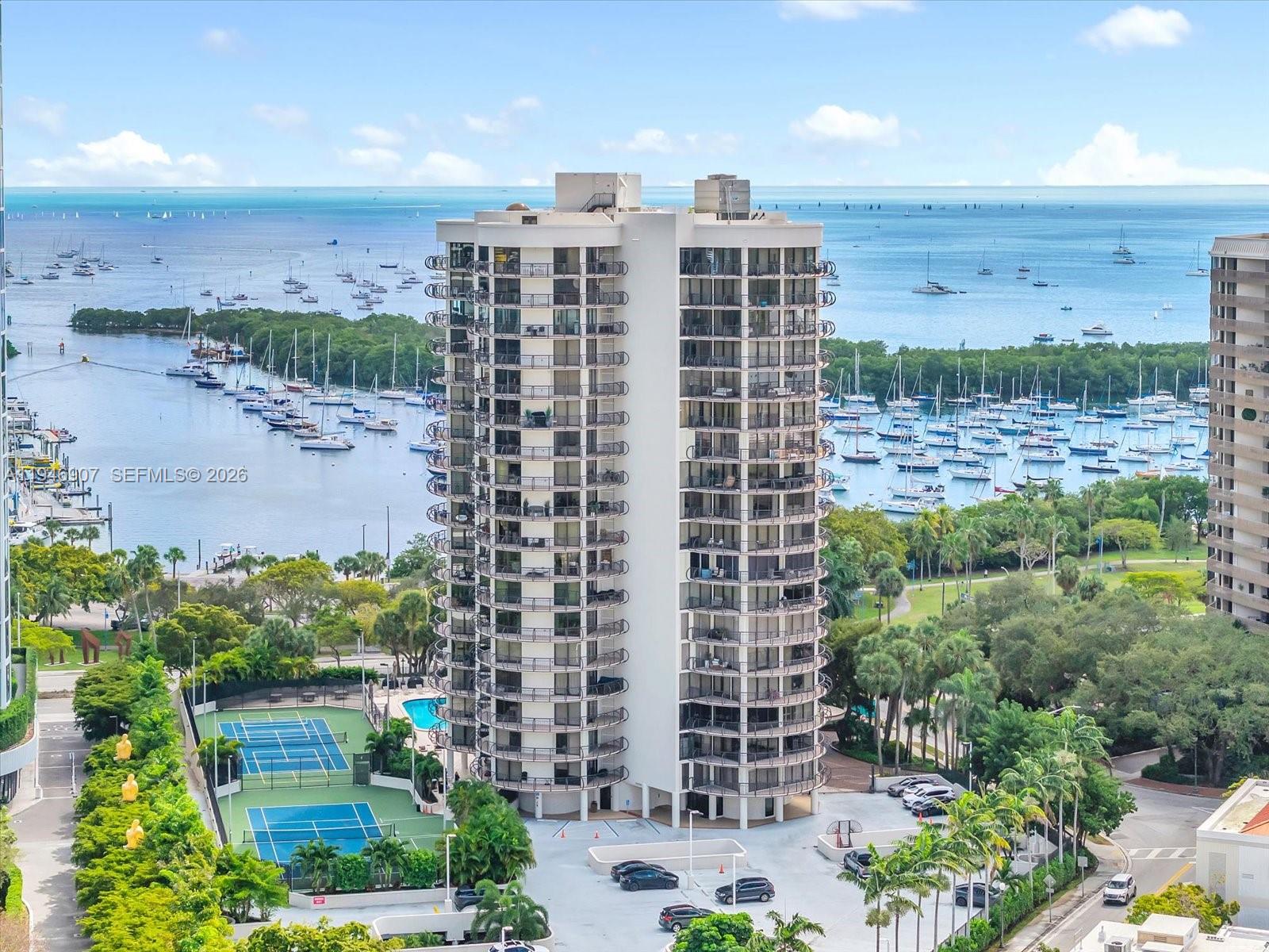 GROVE TOWERS CONDO - Residential