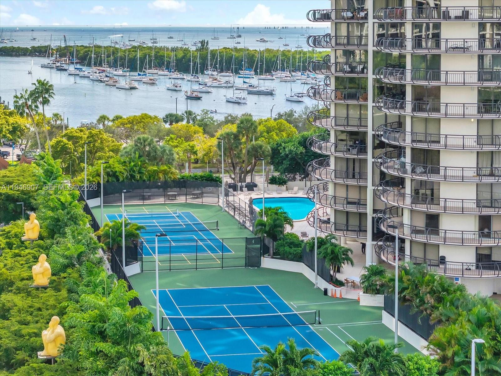 GROVE TOWERS CONDO - Residential