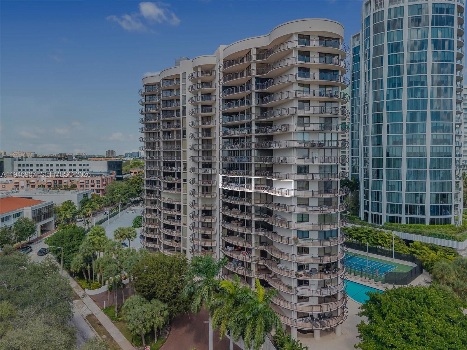 GROVE TOWERS CONDO - Residential