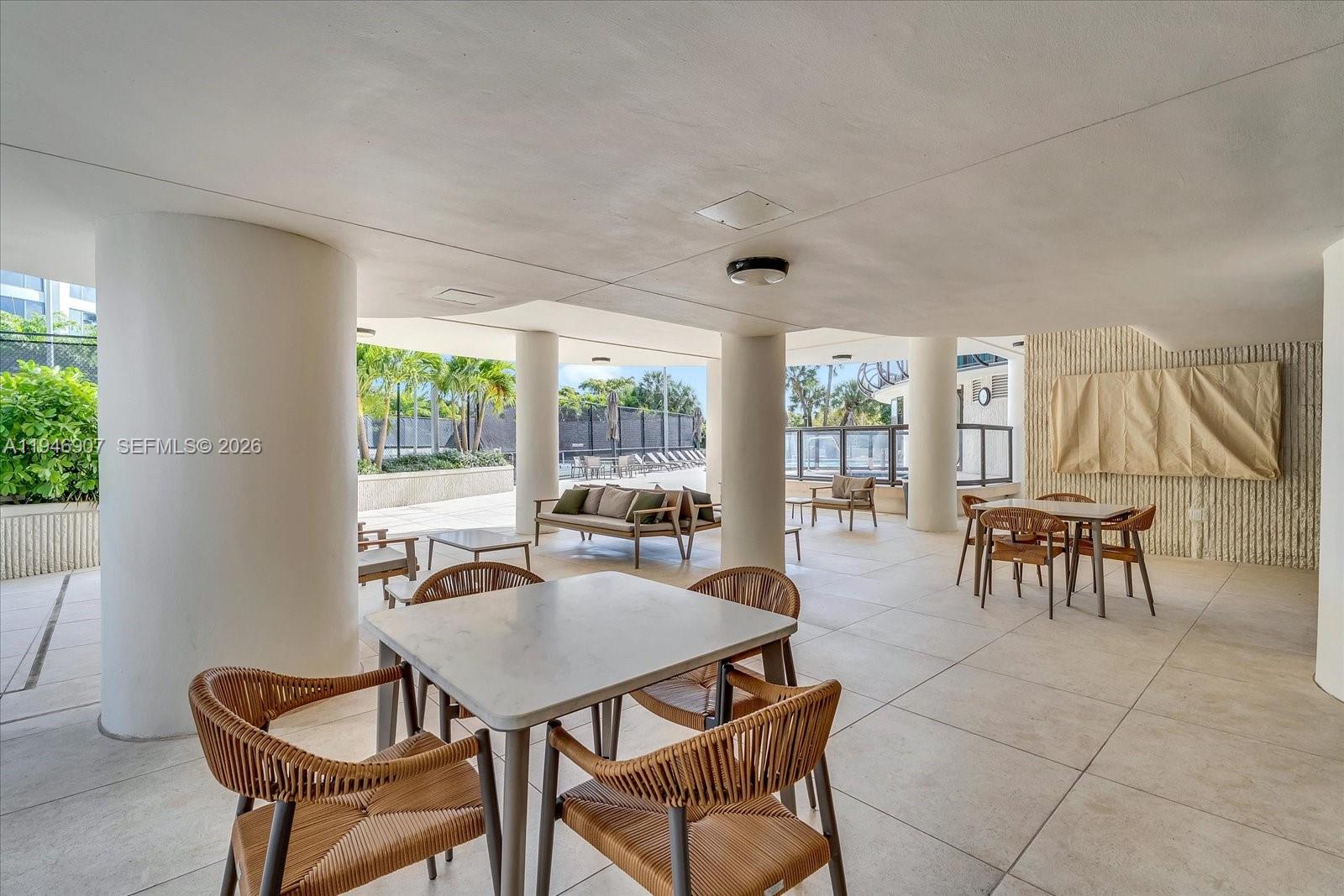 GROVE TOWERS CONDO - Residential