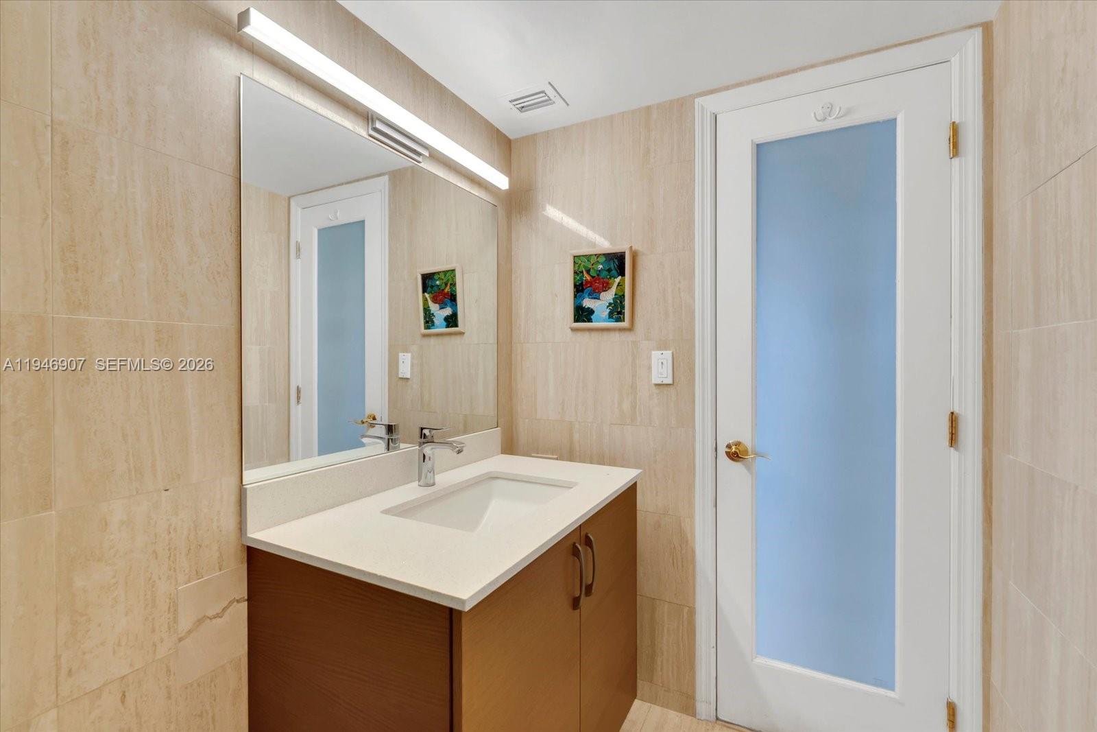GROVE TOWERS CONDO - Residential