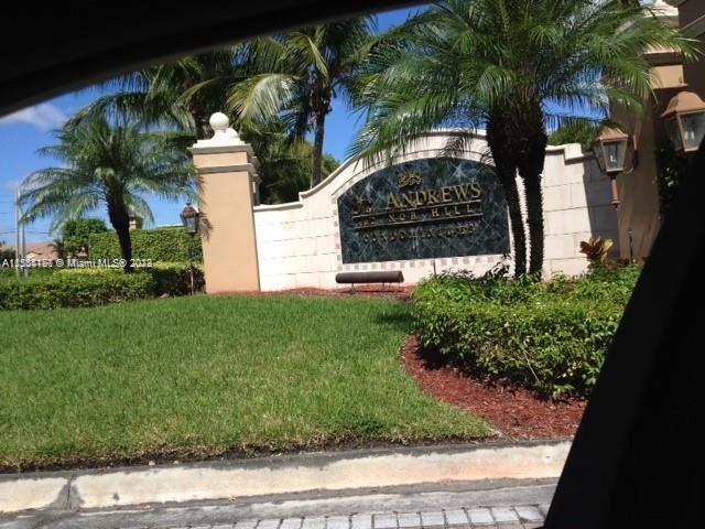 GREAT UNIT IN EXCELLENT CONDITION, 1 LARGE BEDROOM WITH WALKING CLOSET AND 1 FULL BATH. CORNET UNIT, WASHER AND DRYER INSIDE APT, EXCELENT GATED COMMUNITY WITH GREAT AMENITIES.
