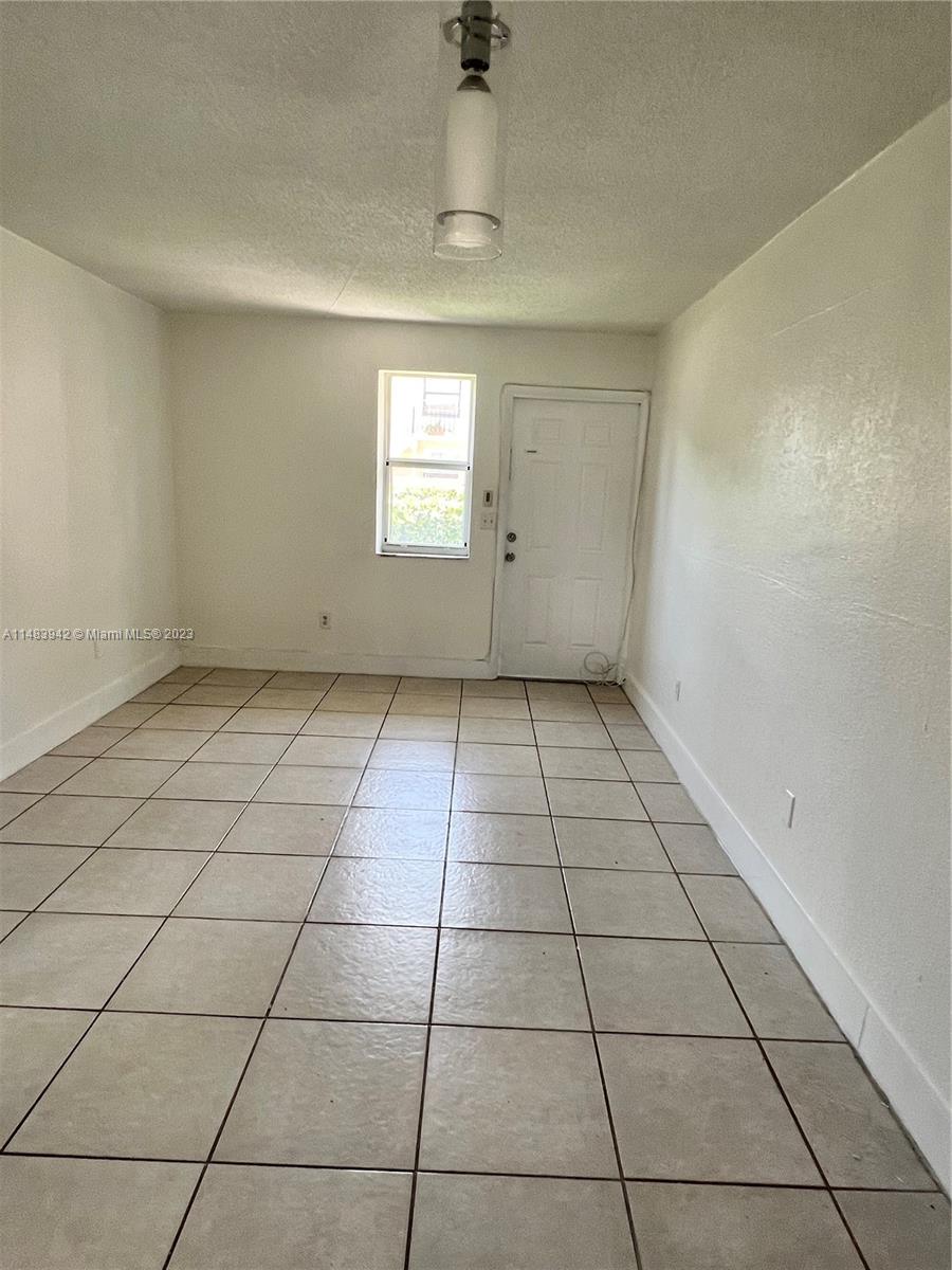 CITY OF MIAMI SOUTH - Residential Lease