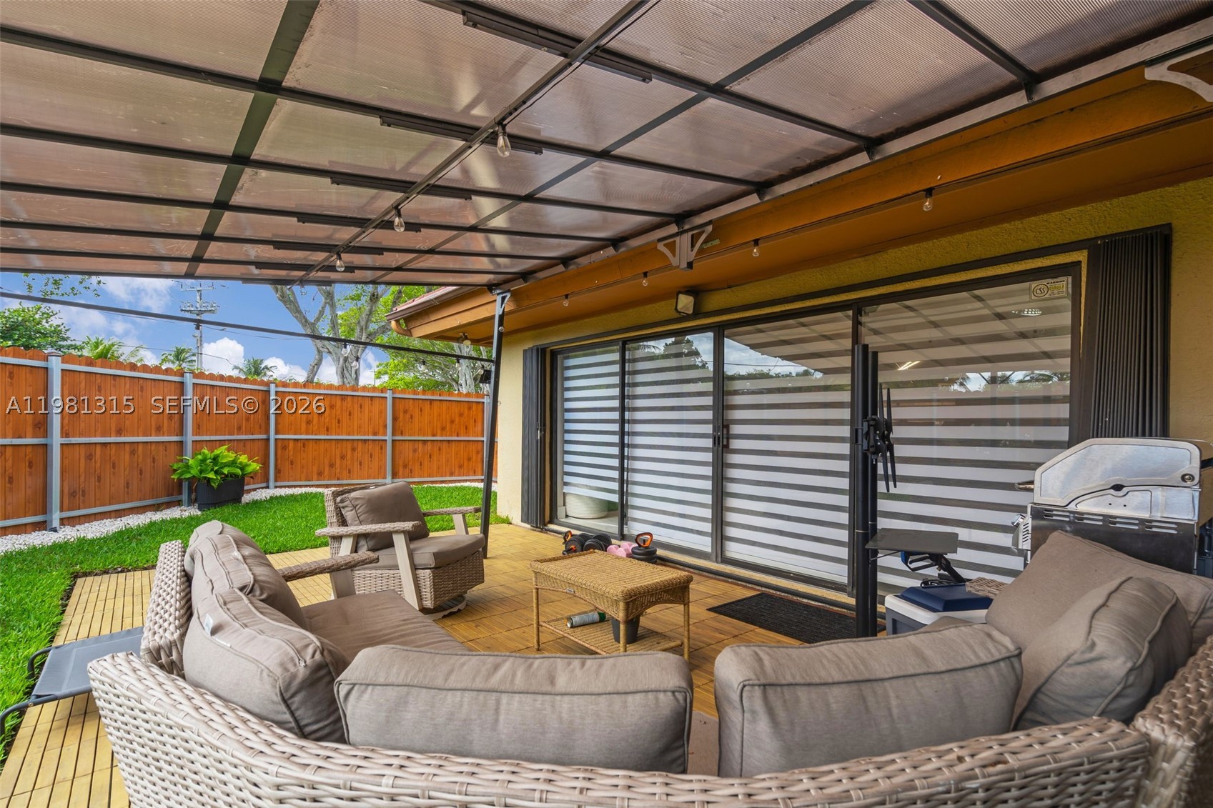 SKY LAKE VILLAS - Residential