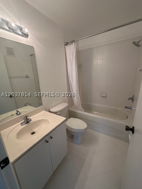 VENETIA GARDENS CONDO - Residential Lease
