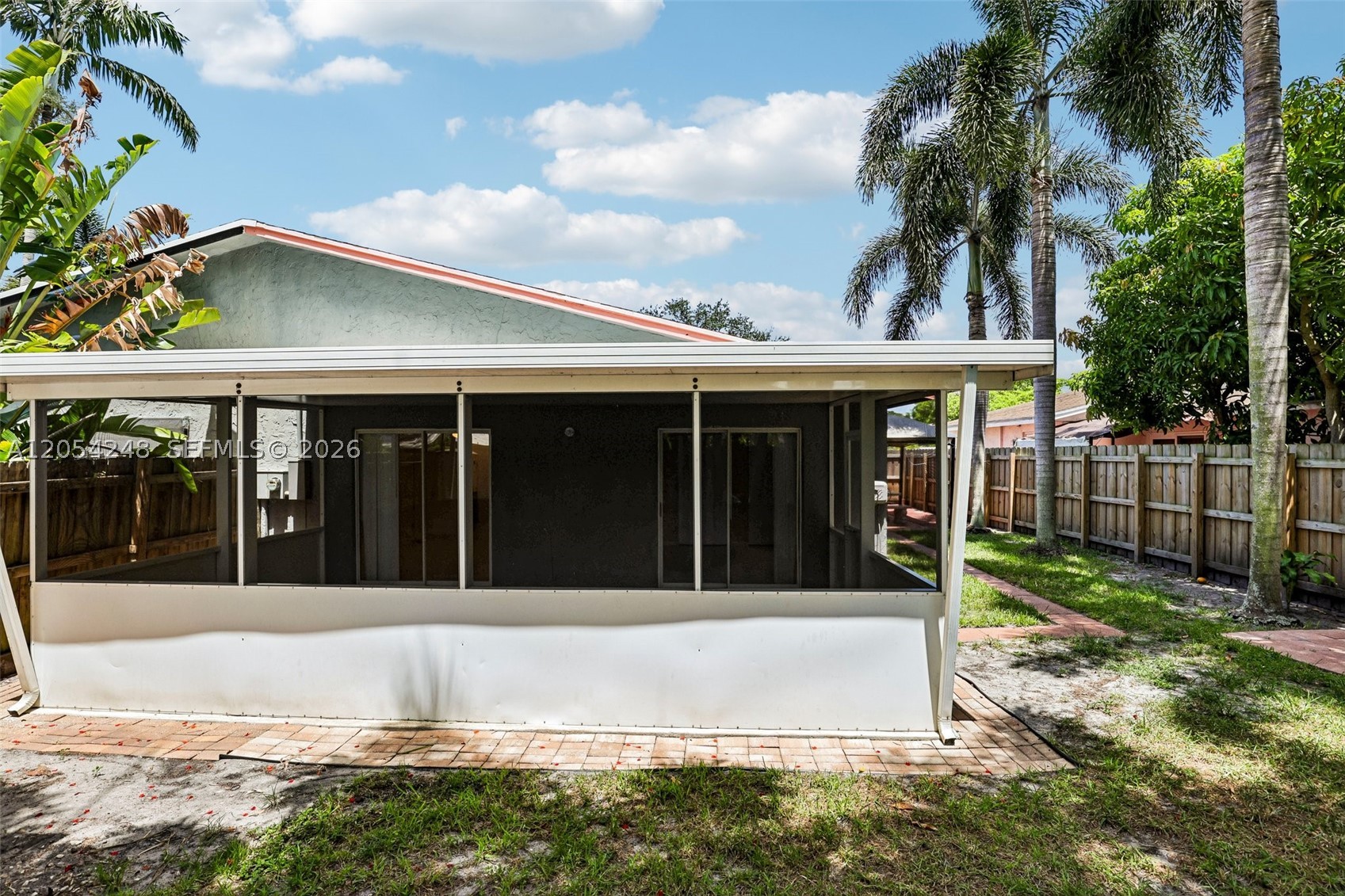 APPLEGREEN SUB - Residential