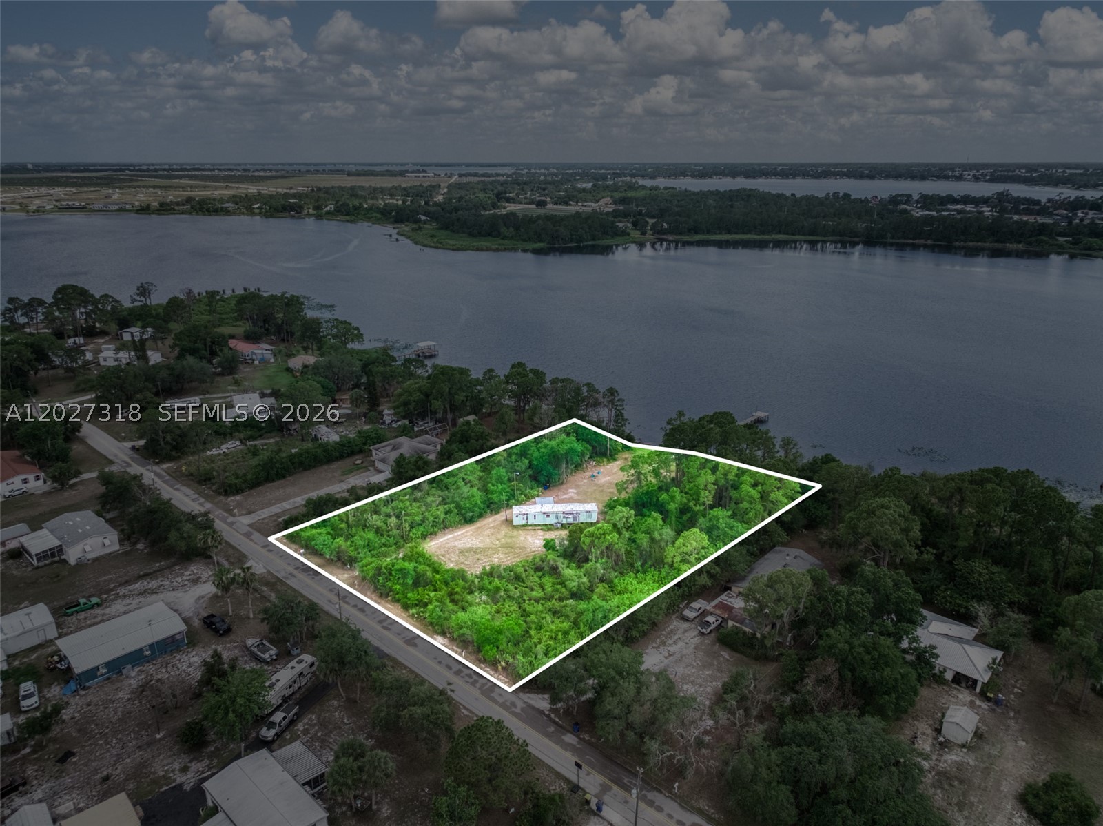 Sunset Lakes Estate - Residential